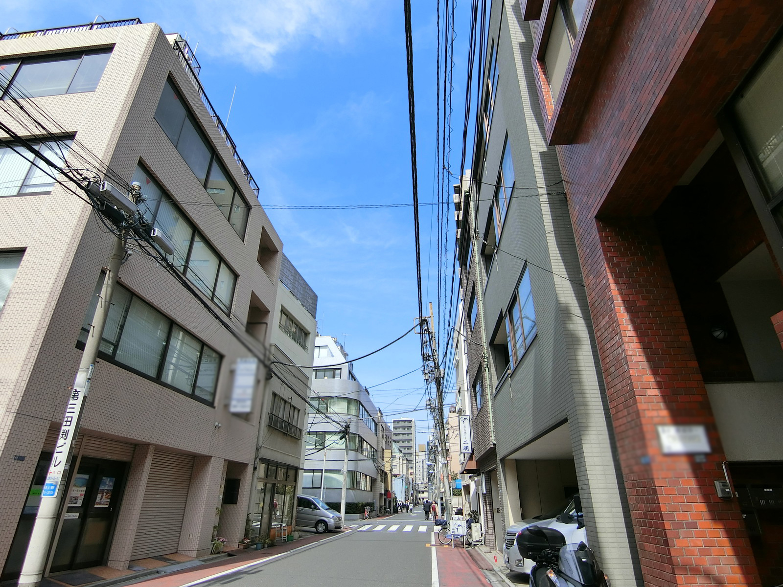 大山ビル前面の通り