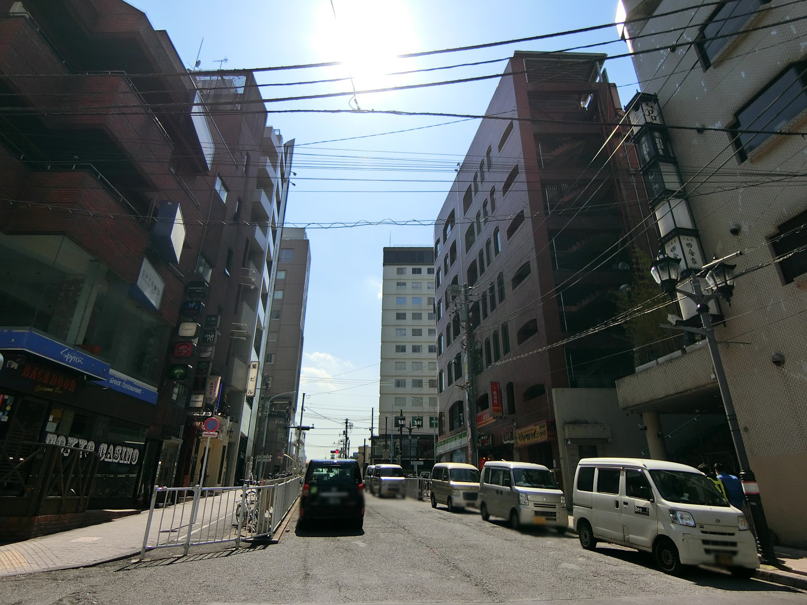 六本木アロービル前面の通り
