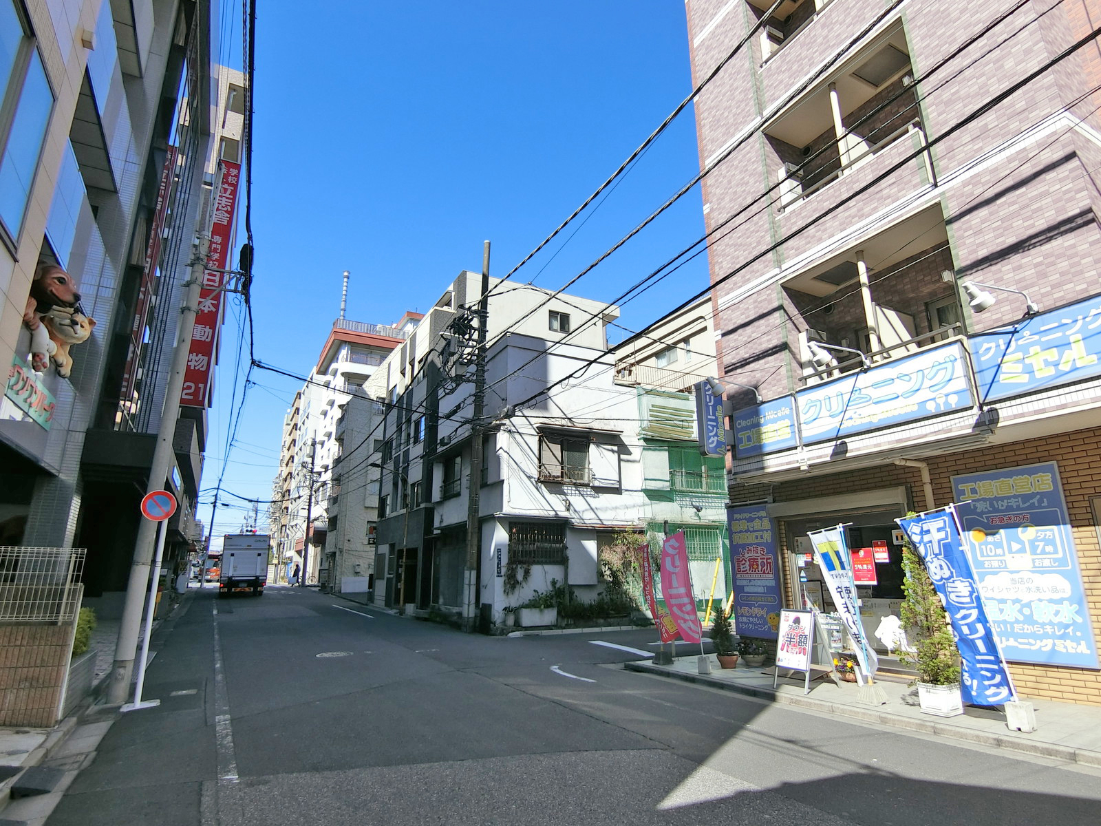 周辺は閑静なエリア