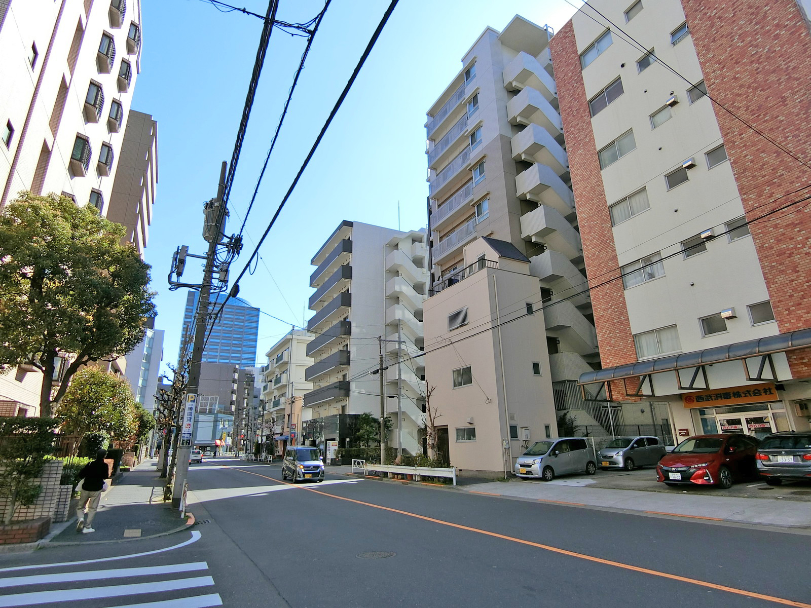 周辺は閑静なエリア