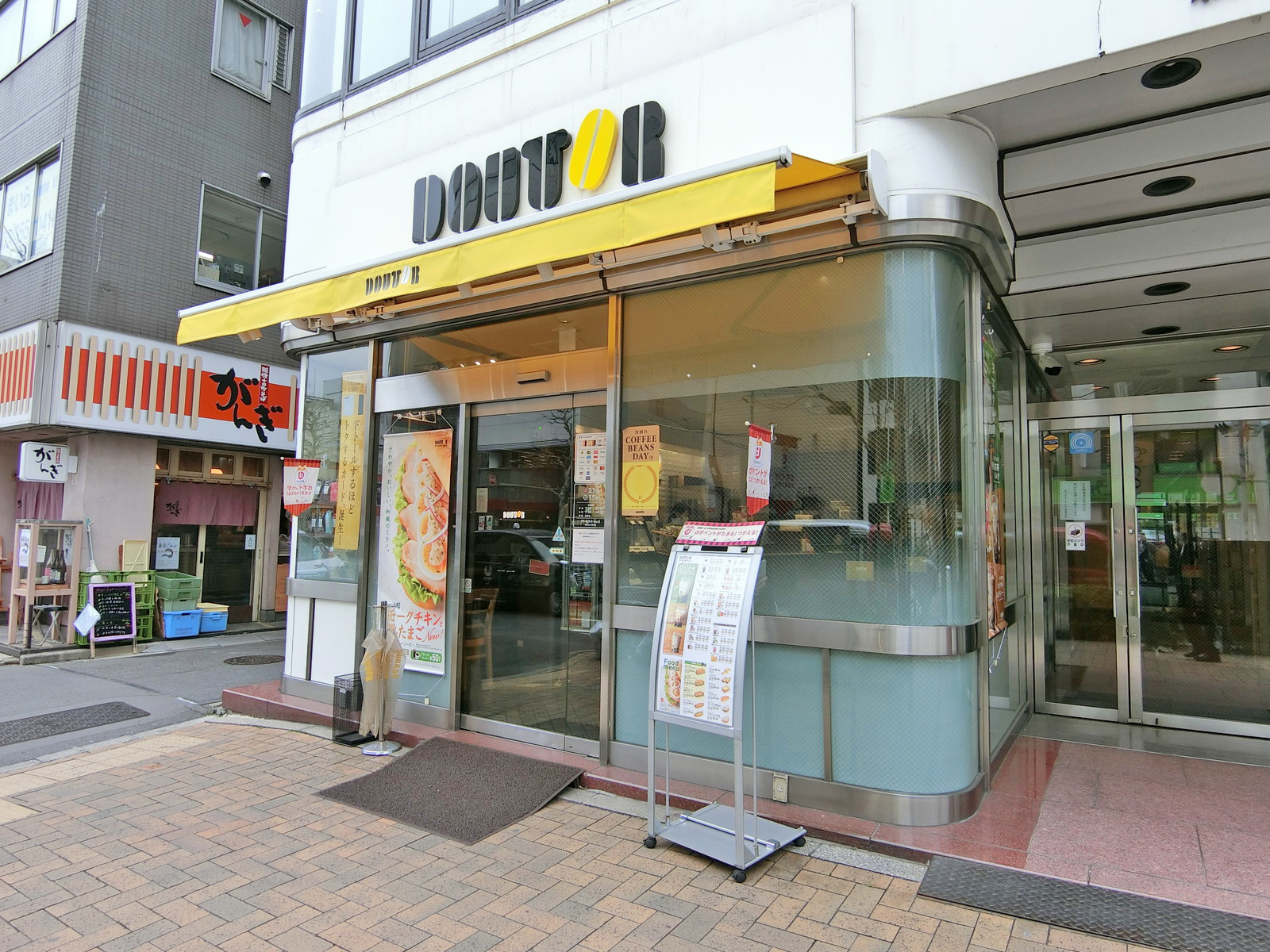 徒歩1分のドトール新川永代通り店