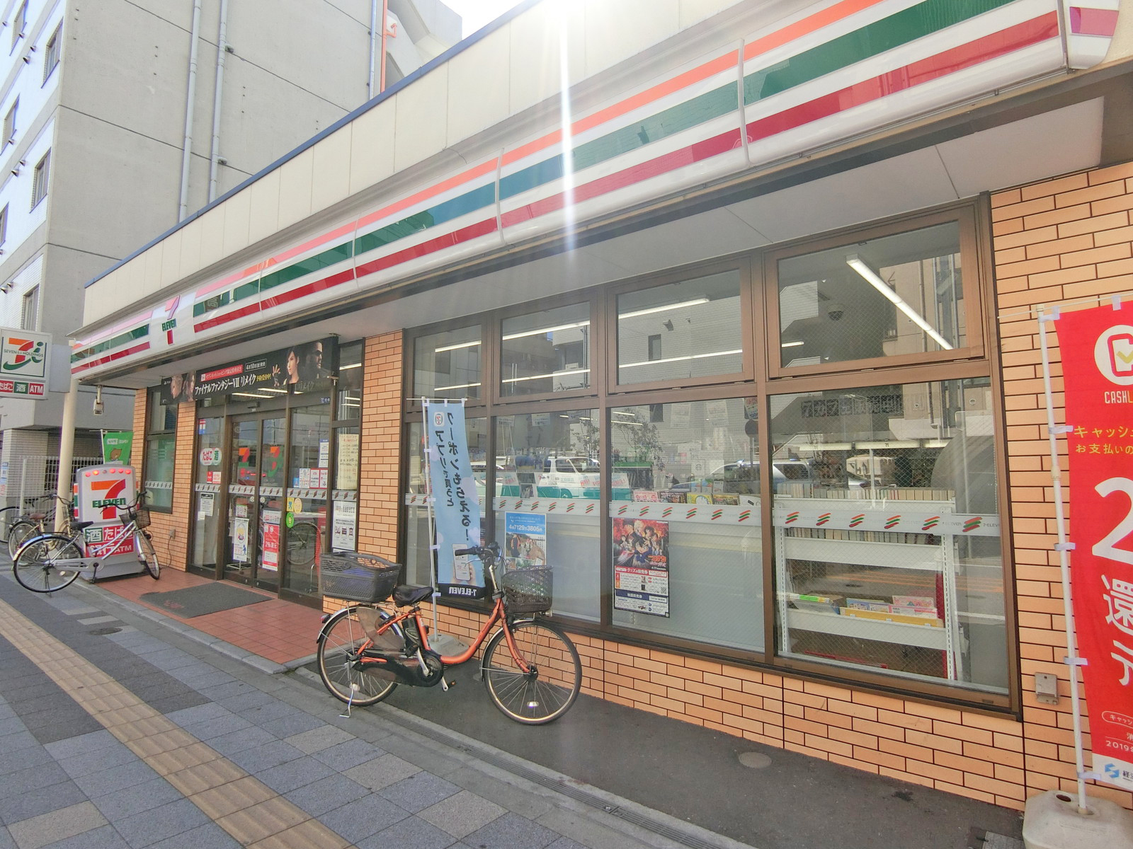 徒歩1分のセブンイレブン墨田タワービュー通り店