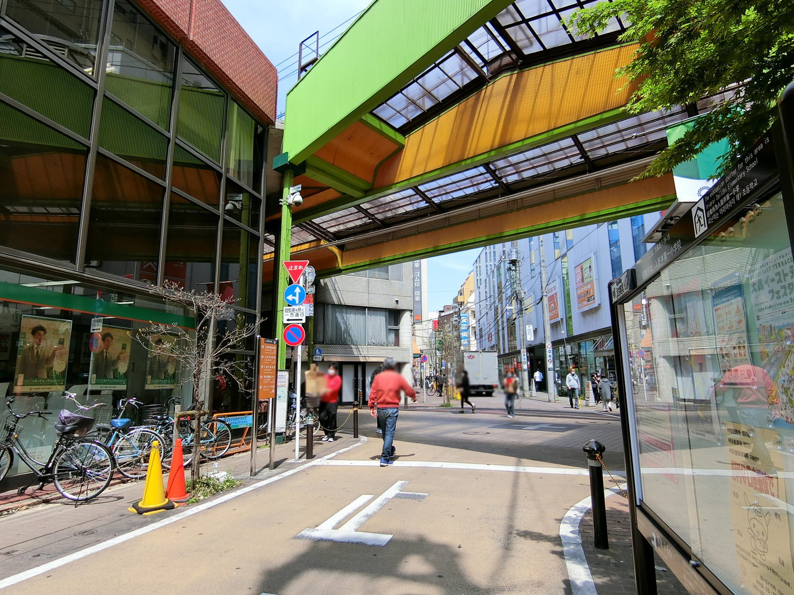 付近の大森銀座商店街
