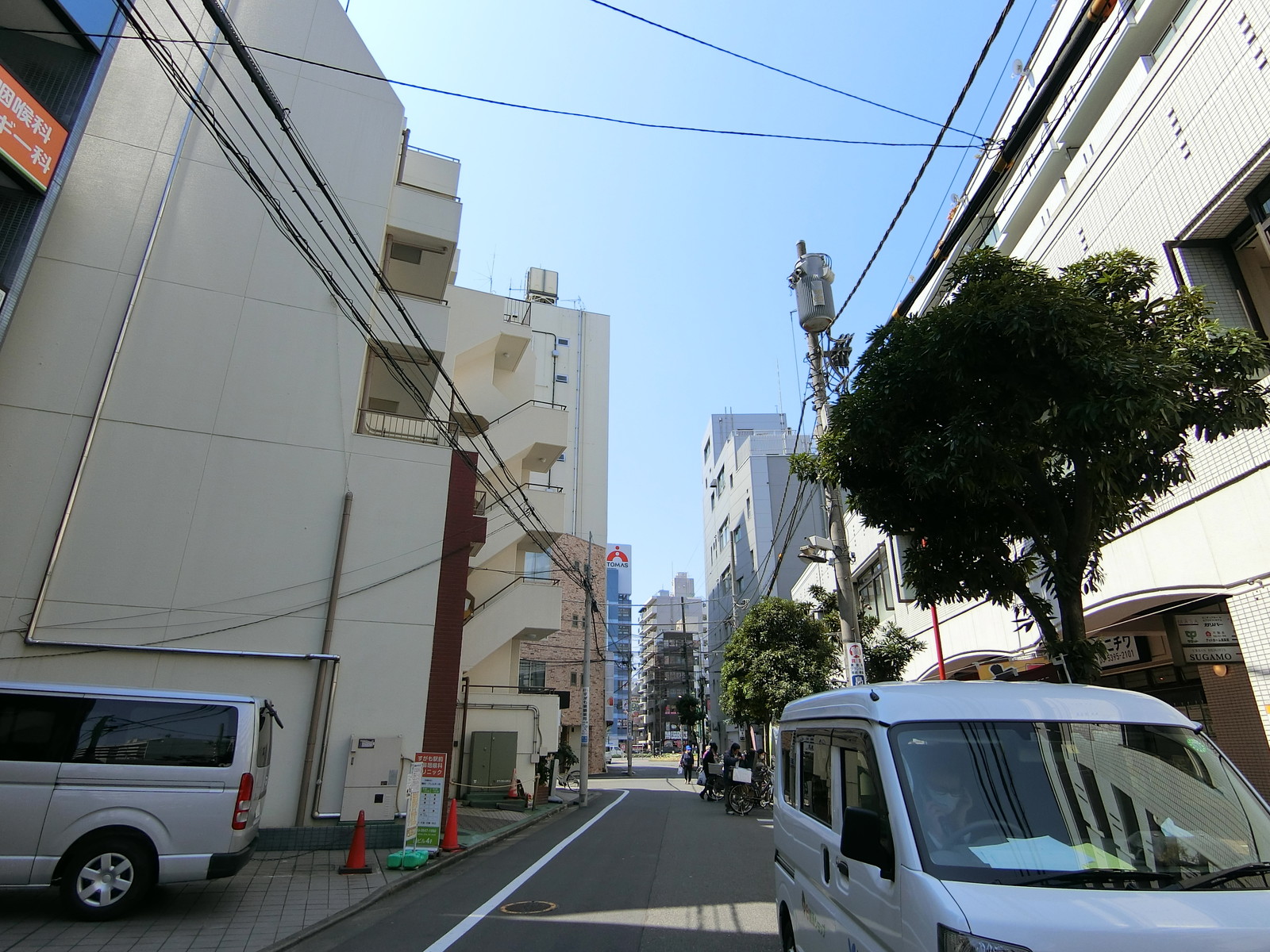 周辺は閑静なエリア