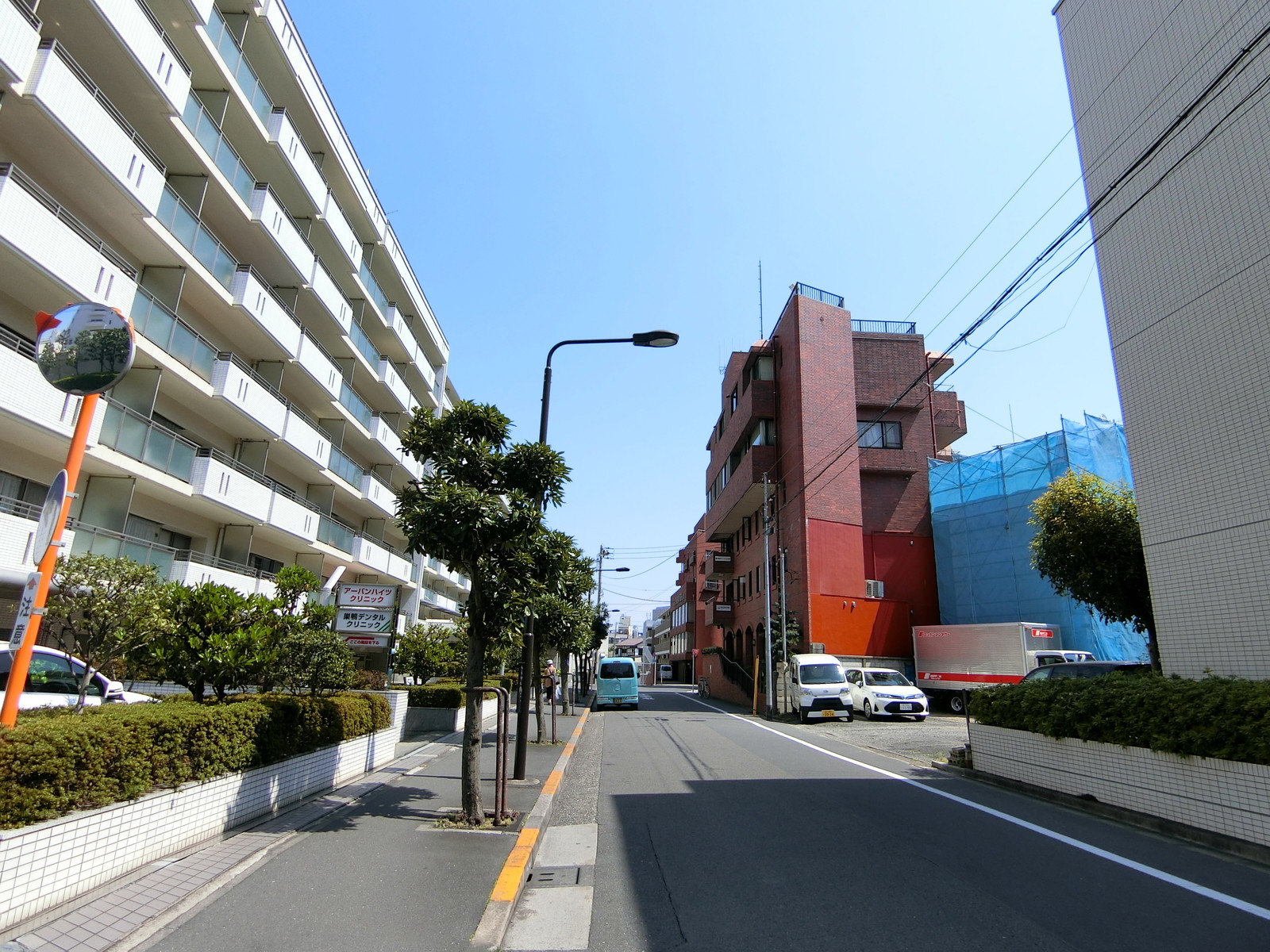 周辺は落ち着いた雰囲気のエリア