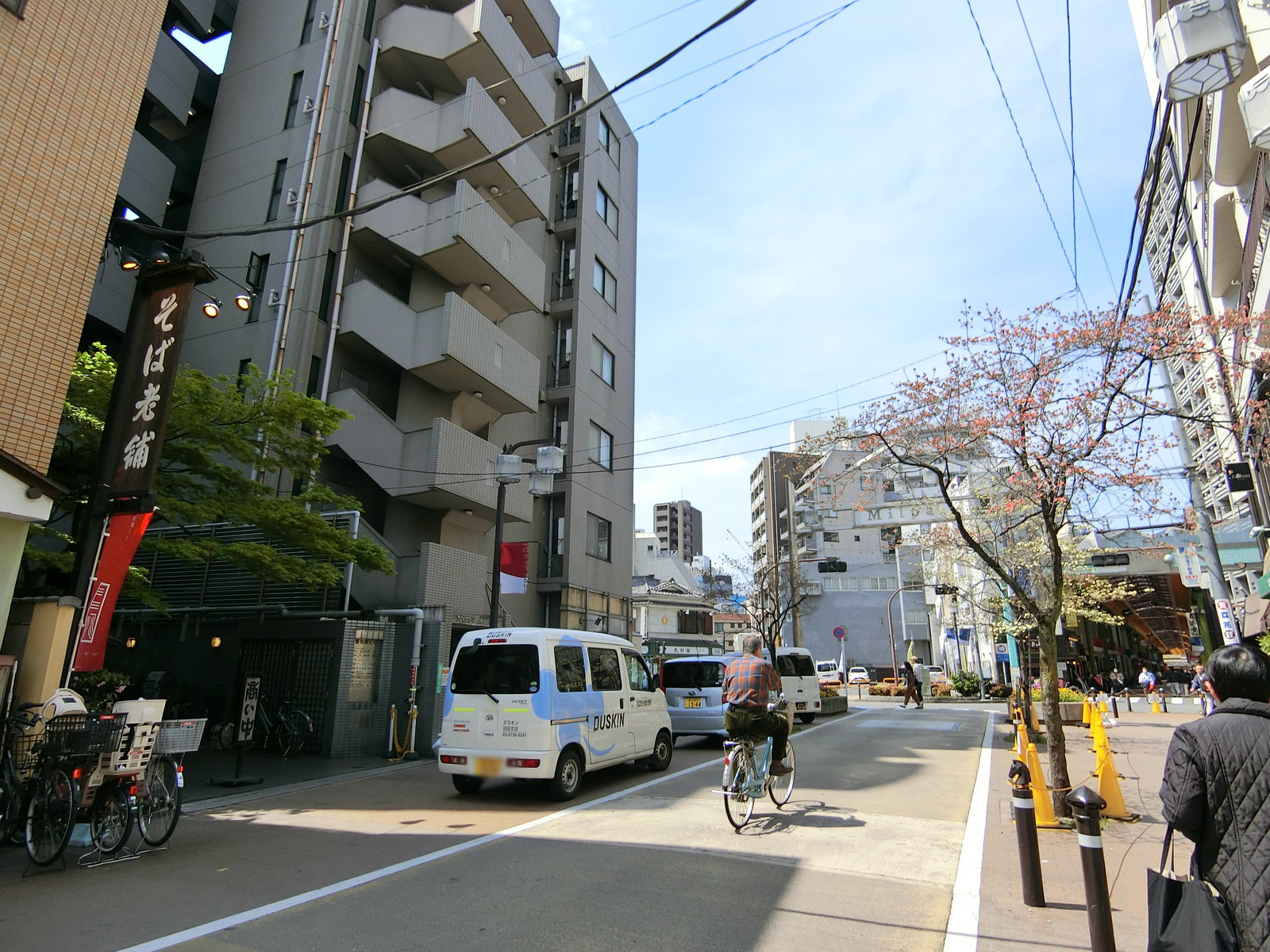 Kビル前面の通り
