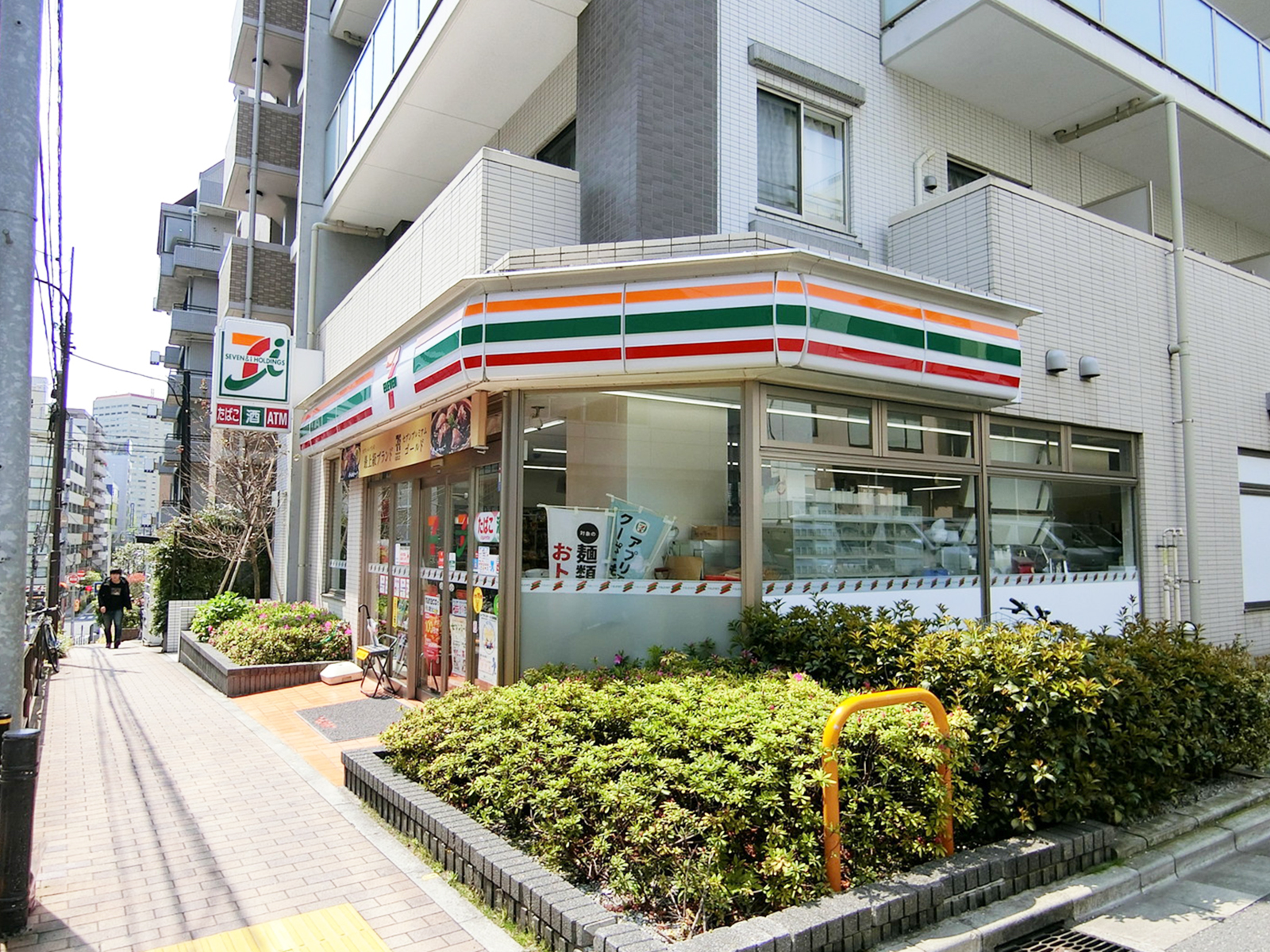 徒歩3分のセブンイレブン