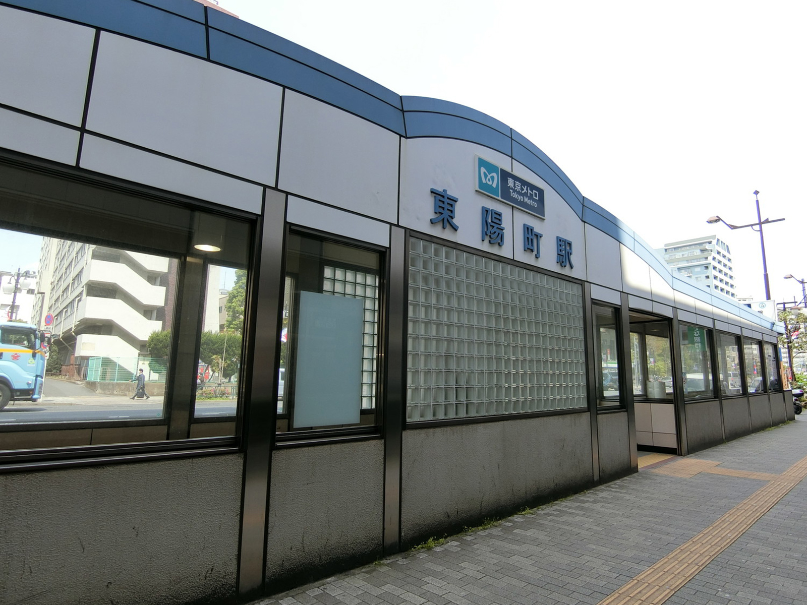 最寄りの「東陽町駅」