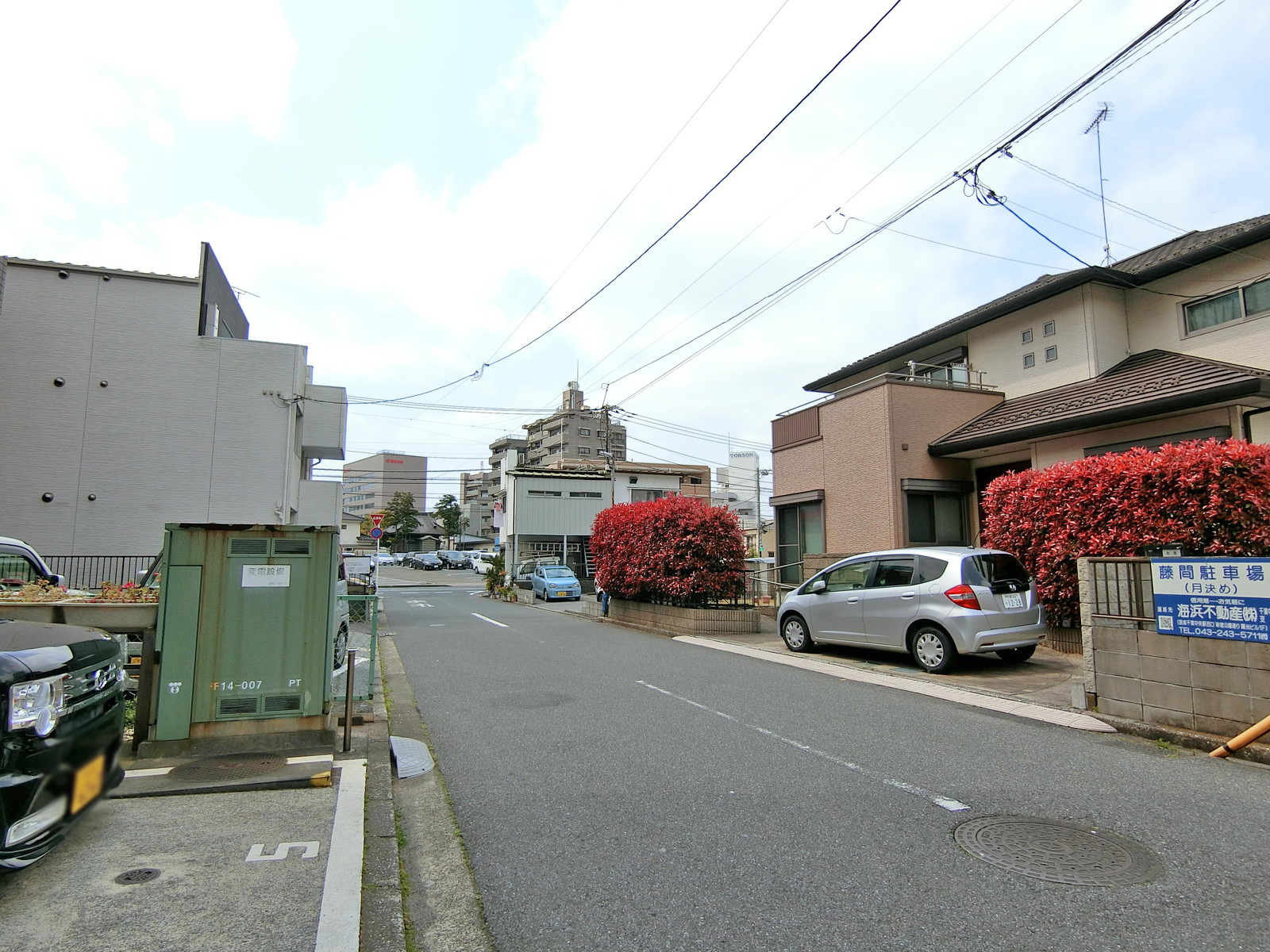 フクダビル前面の通り