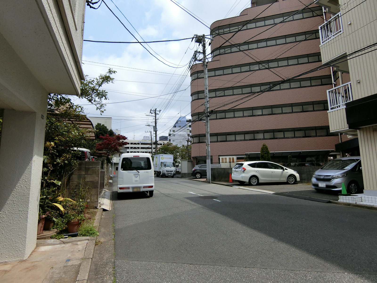 大丸ビル前面の通り