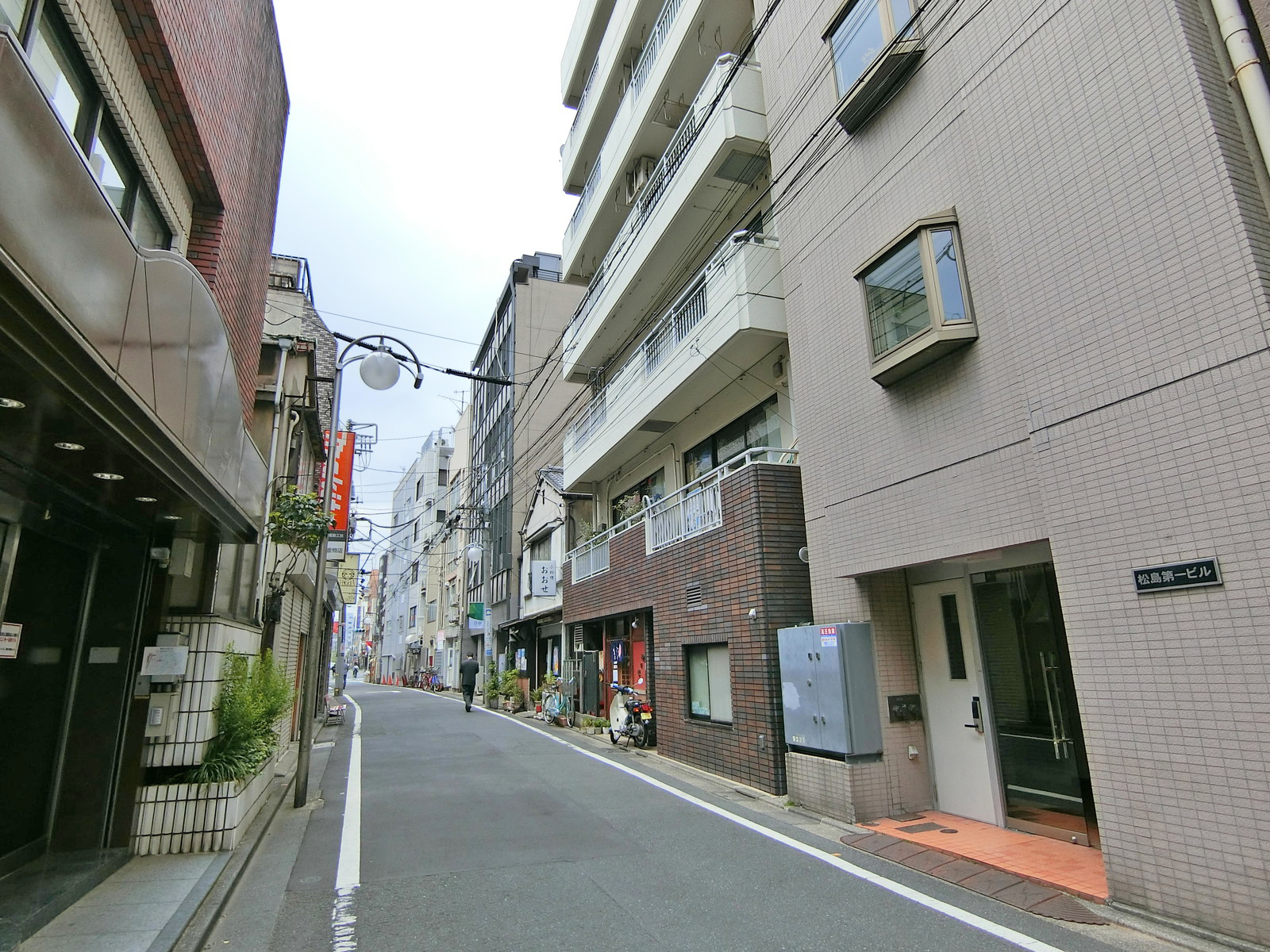 周辺は閑静なエリア