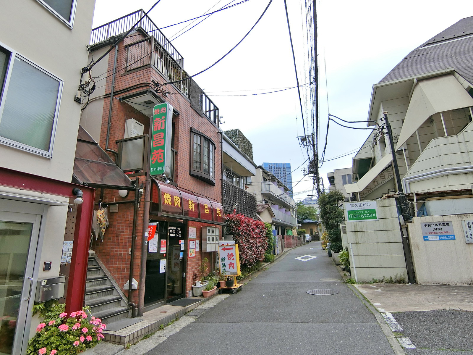 早稲田通りを一本入ったエリア