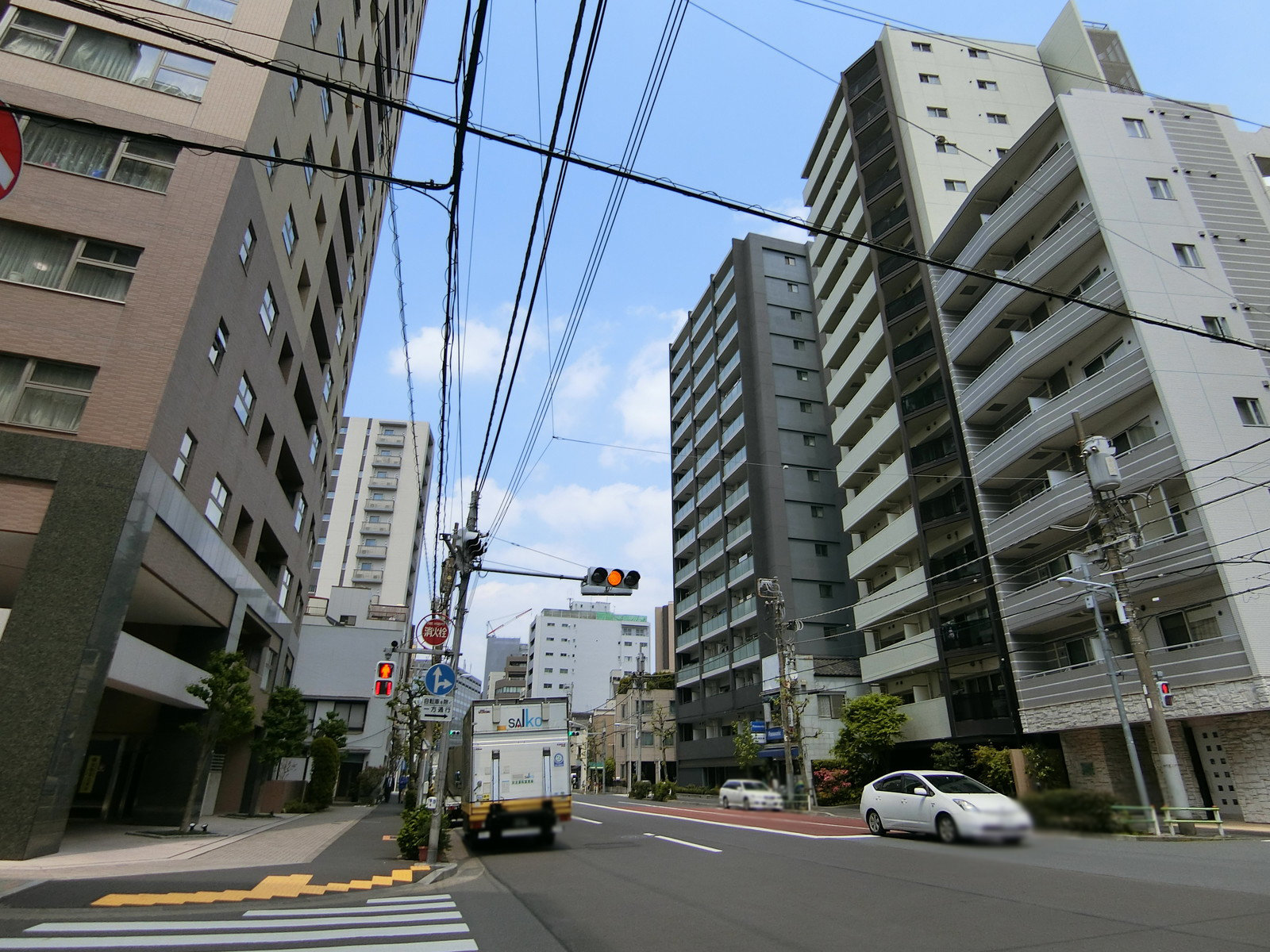 付近の清洲橋通り