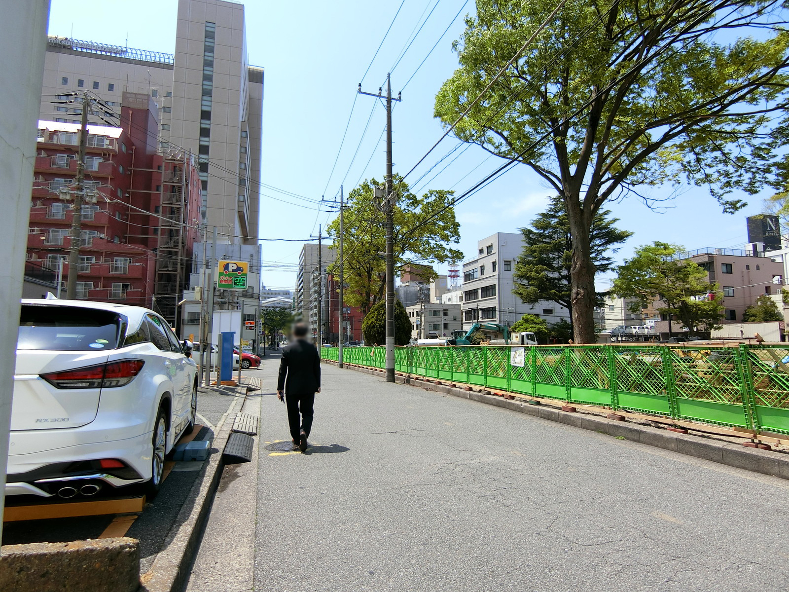 SEPT千葉ビル前面の通り