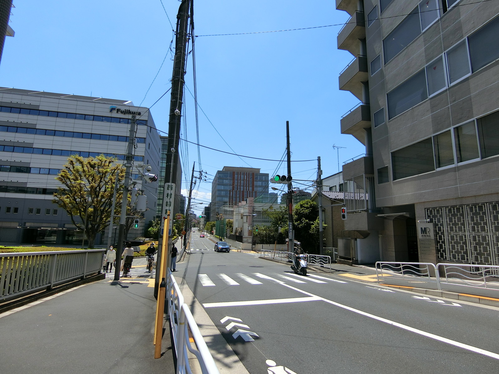 MR木場ビル前面の通り