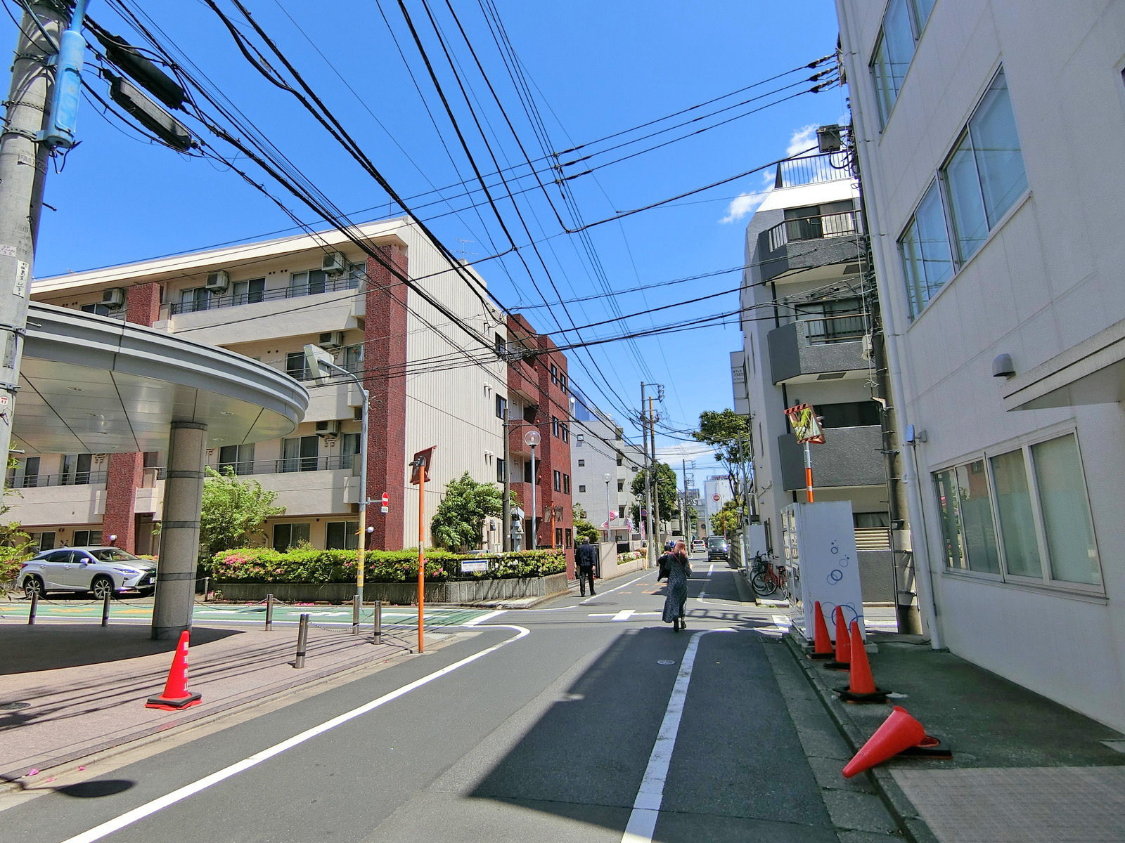 周辺は閑静なエリア