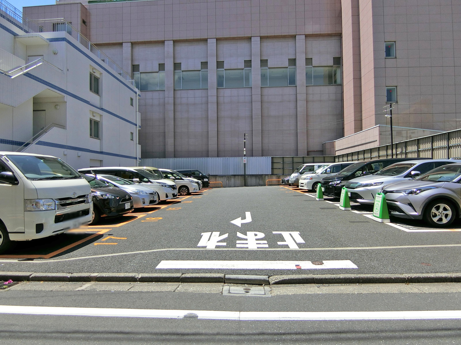 近くのコインパーキング