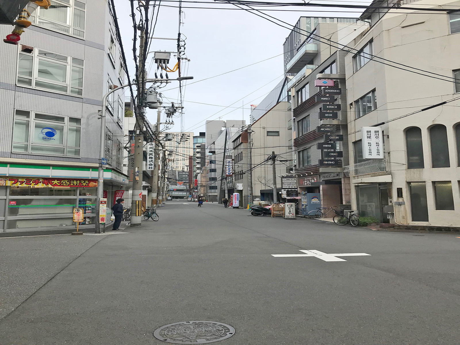 カクタスビル前面の様子