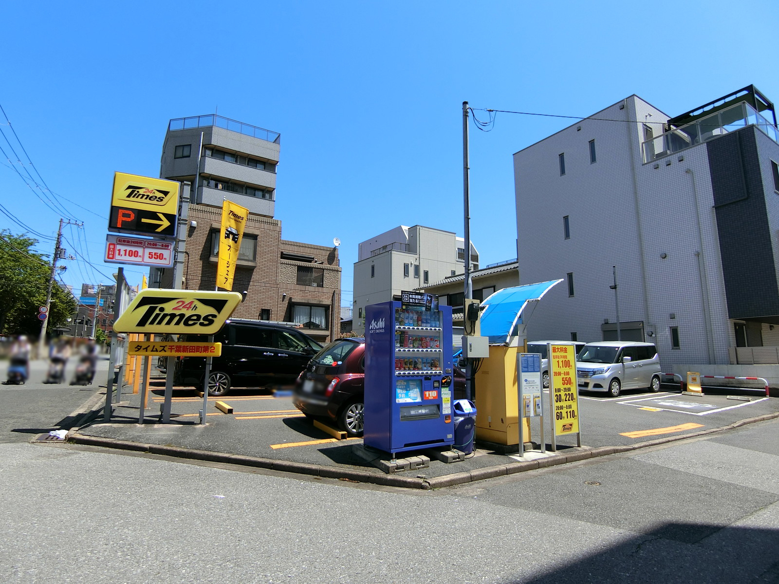 ビル裏のコインパーキング
