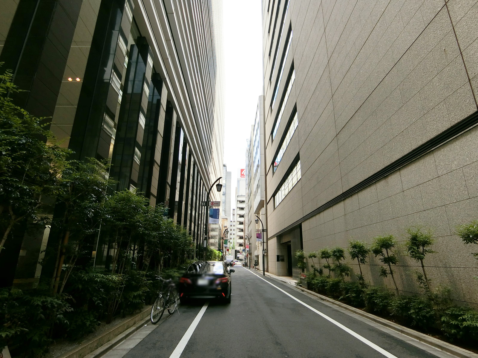 日本橋井田ビル前面の通り