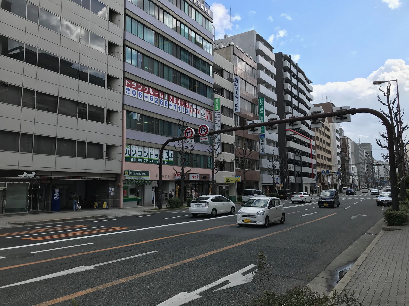 付近の大通り