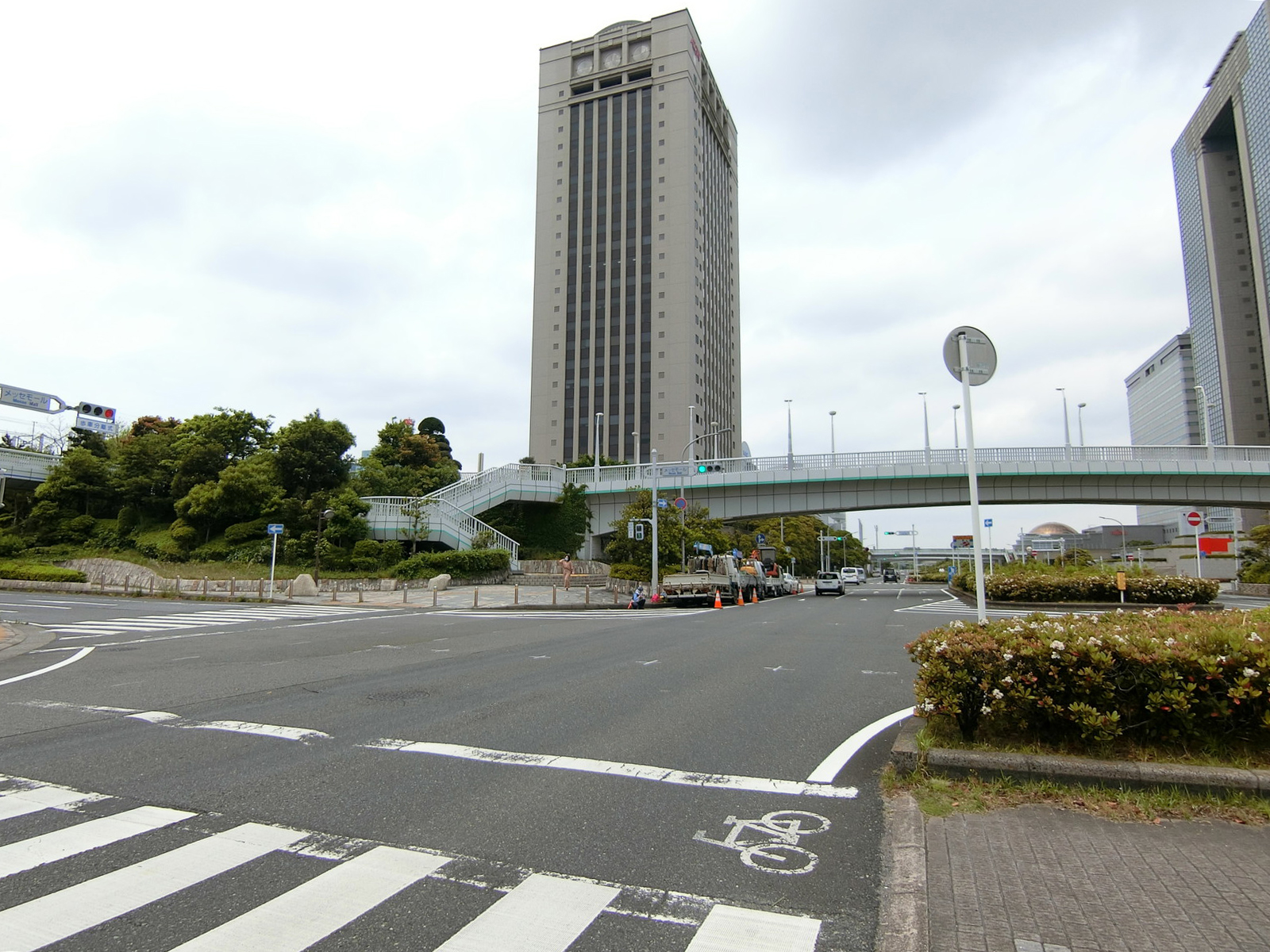 前面のセンターストリート