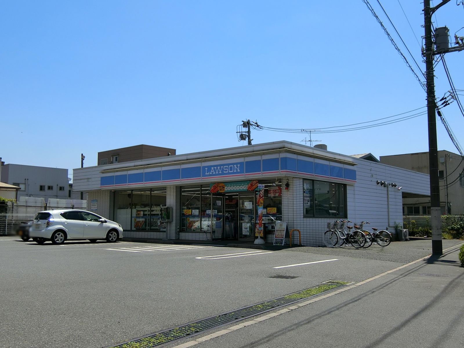 徒歩1分のローソン 千葉出洲港店