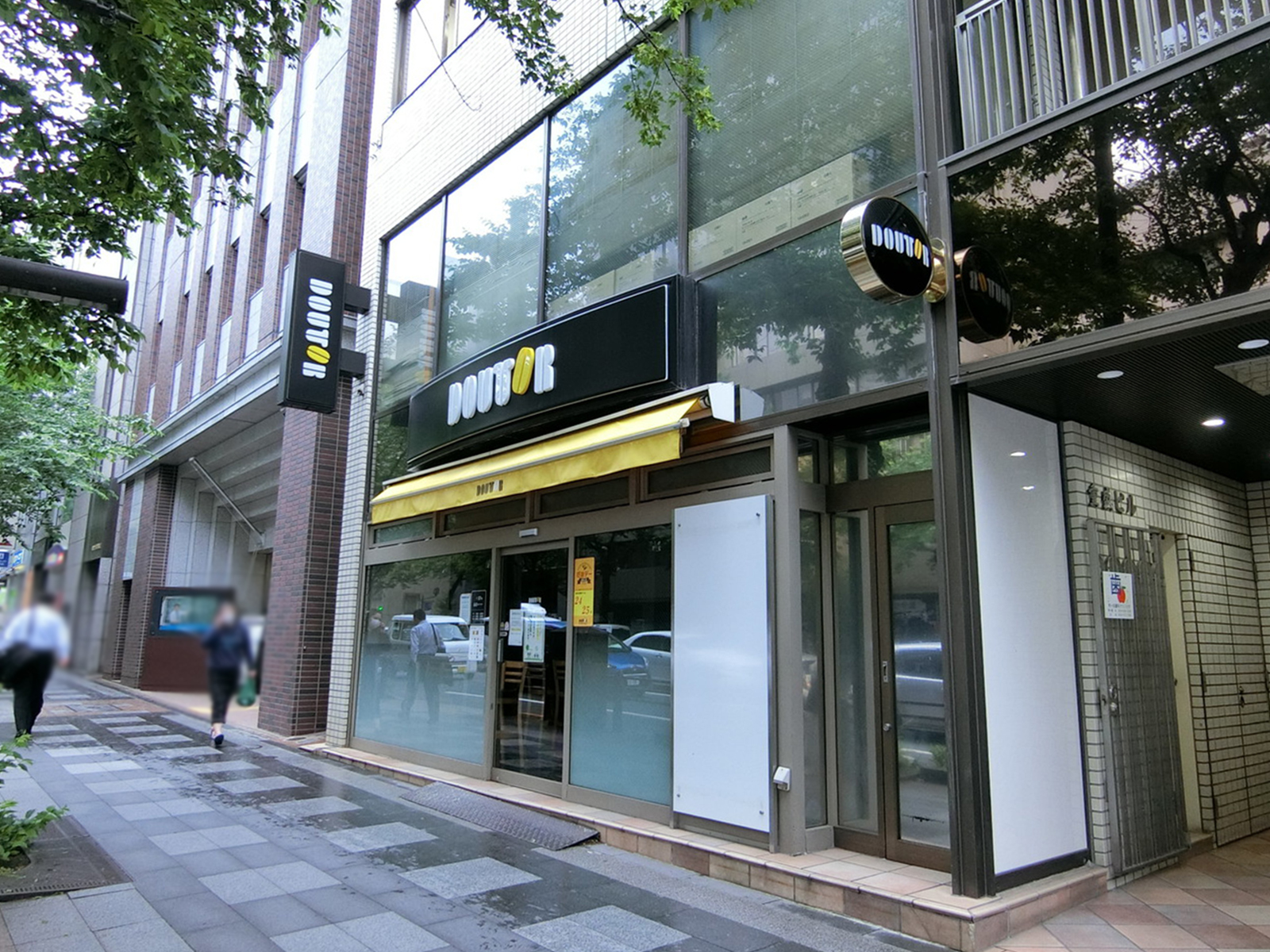 徒歩2分のドトールコーヒーショップ