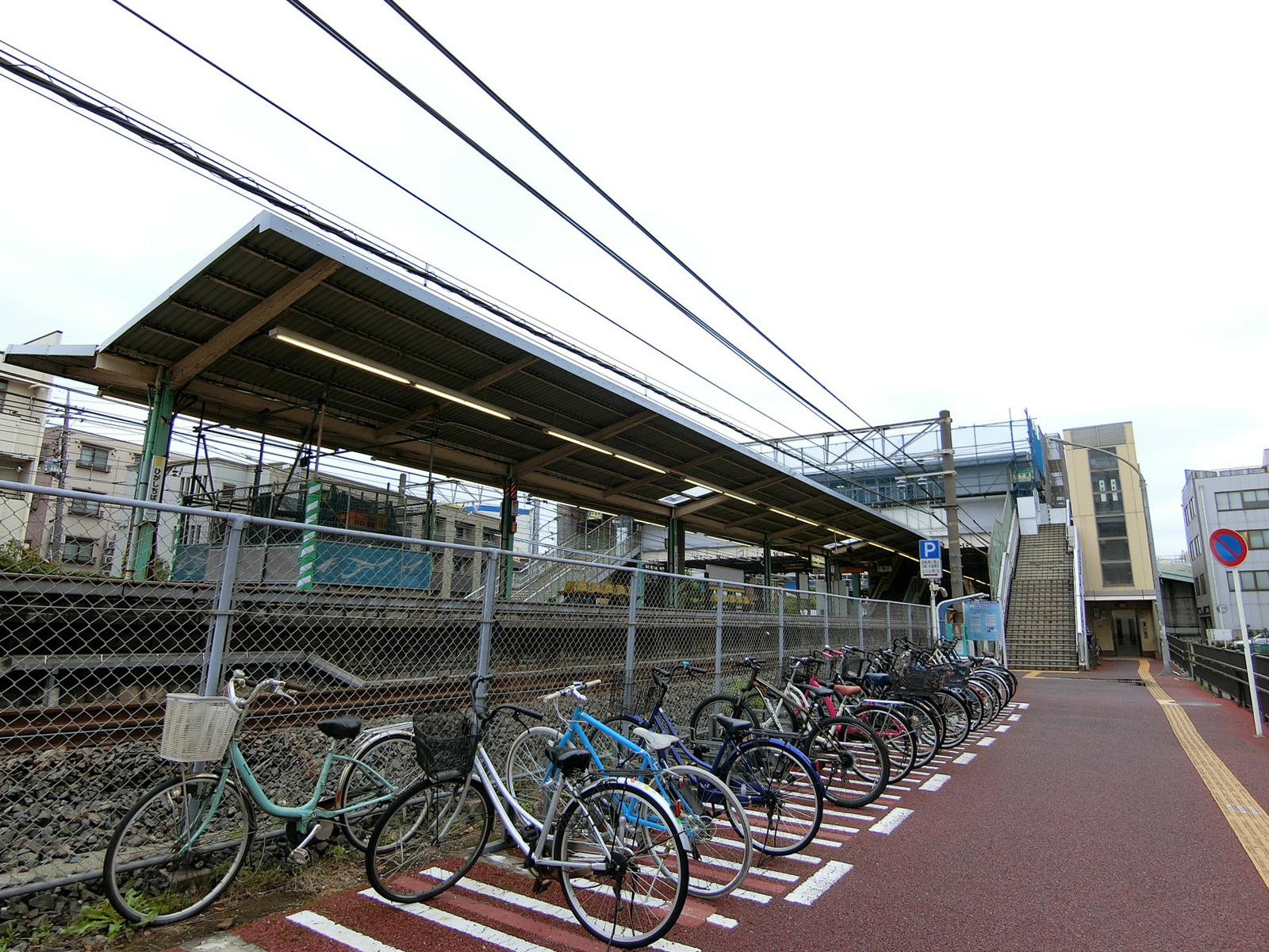 最寄りの「東千葉駅」