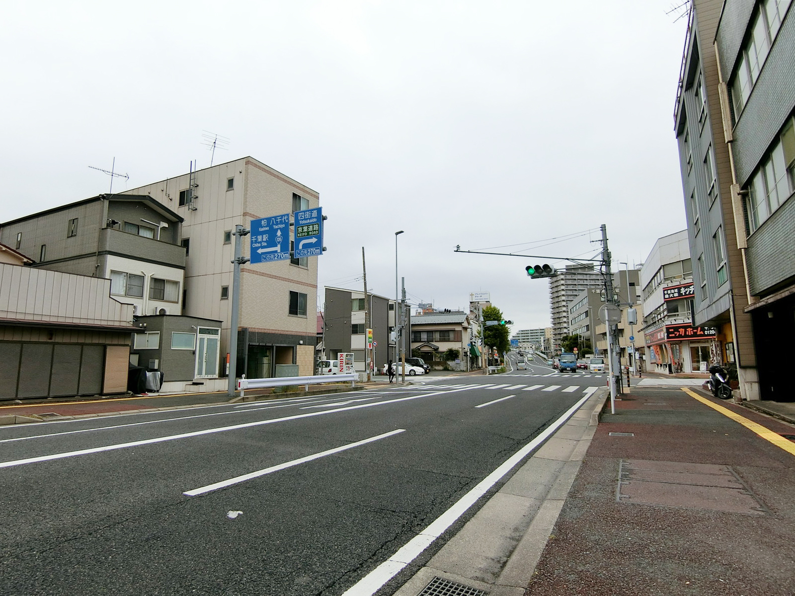 付近の院内通り