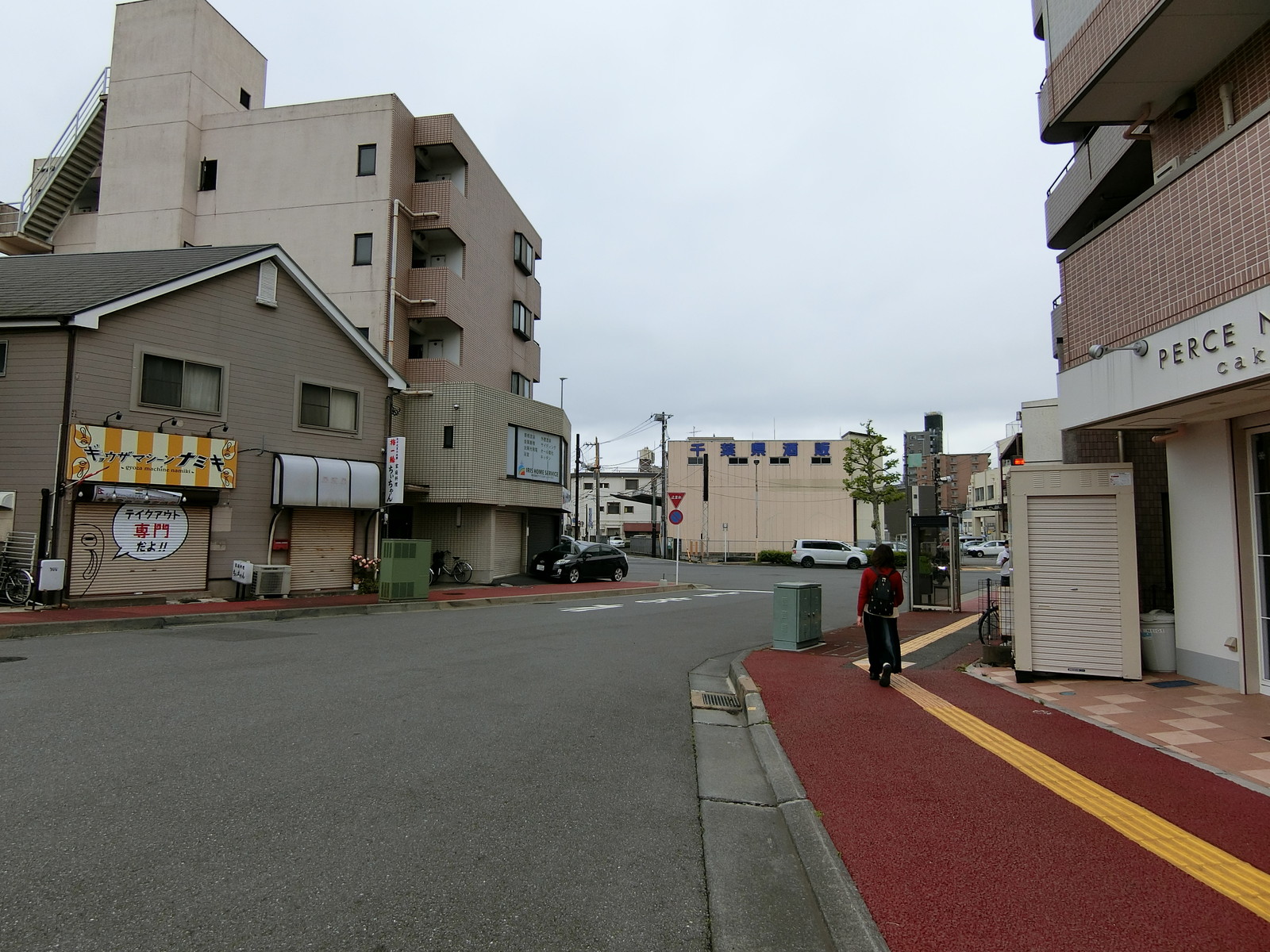 アンブラッセ要町前面の通り