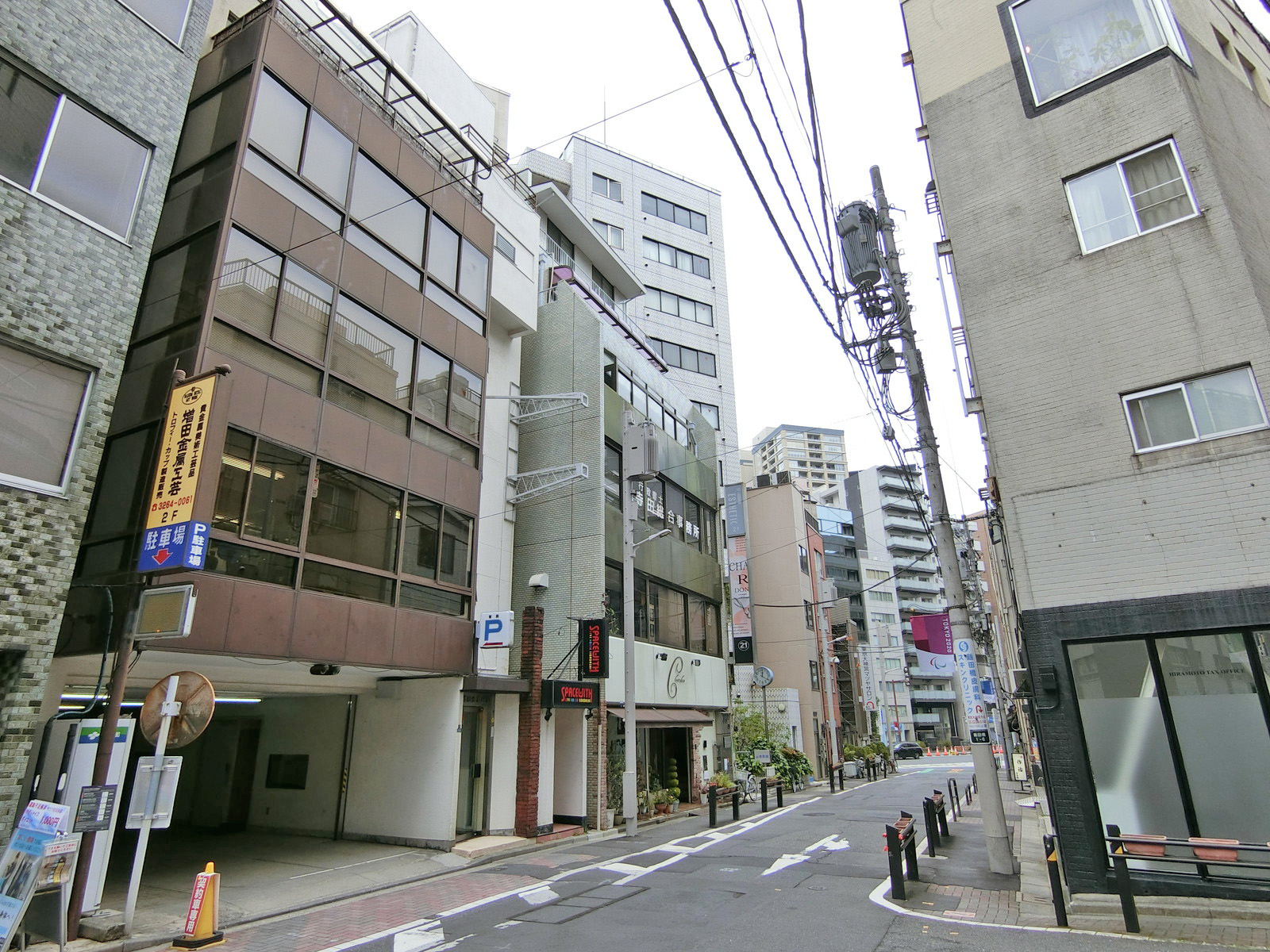 周辺は閑静なエリア