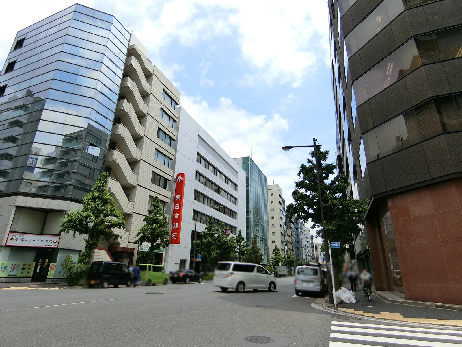 付近の神田平成通り