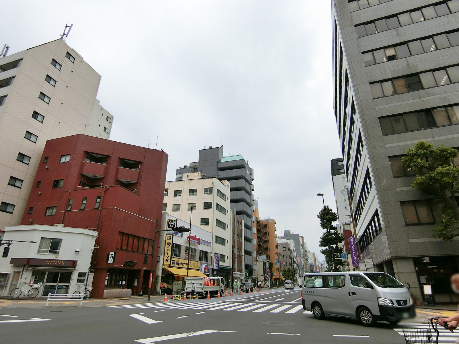 付近の春日通り