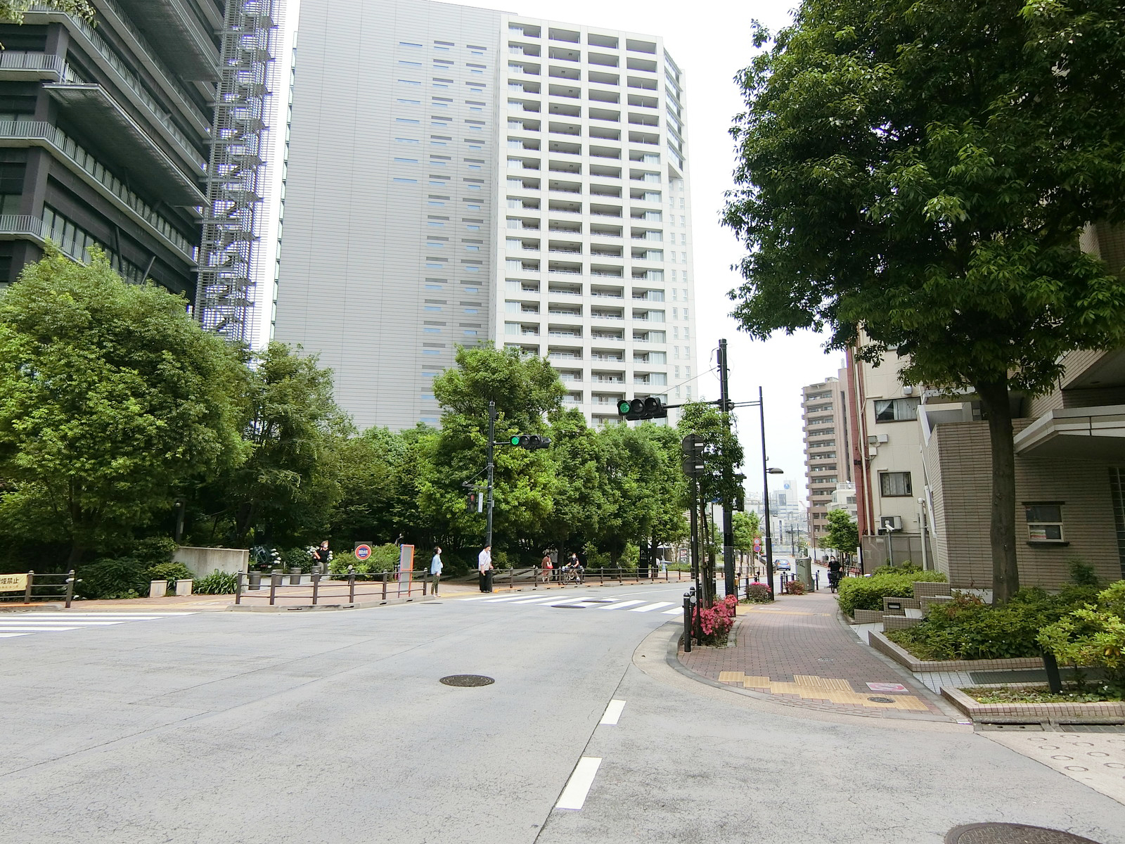 近くの百反通り