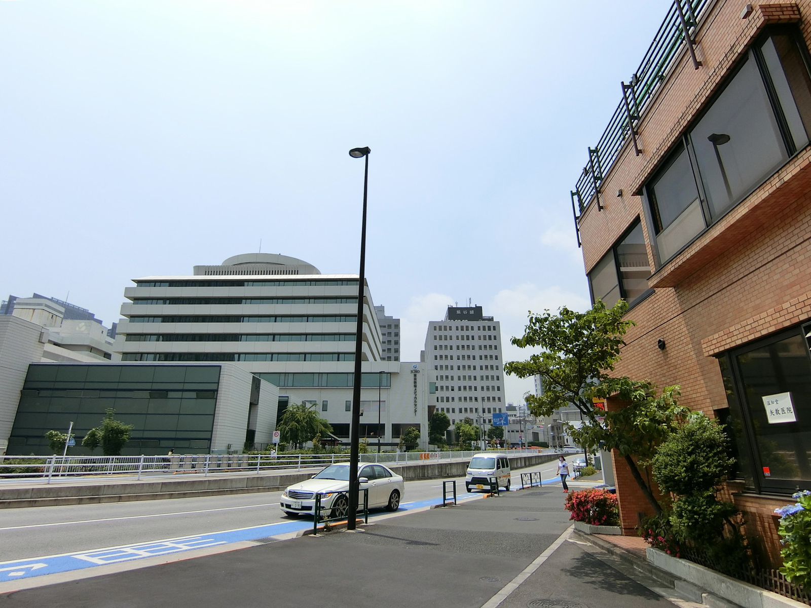 飯田橋ISビル前面の通り