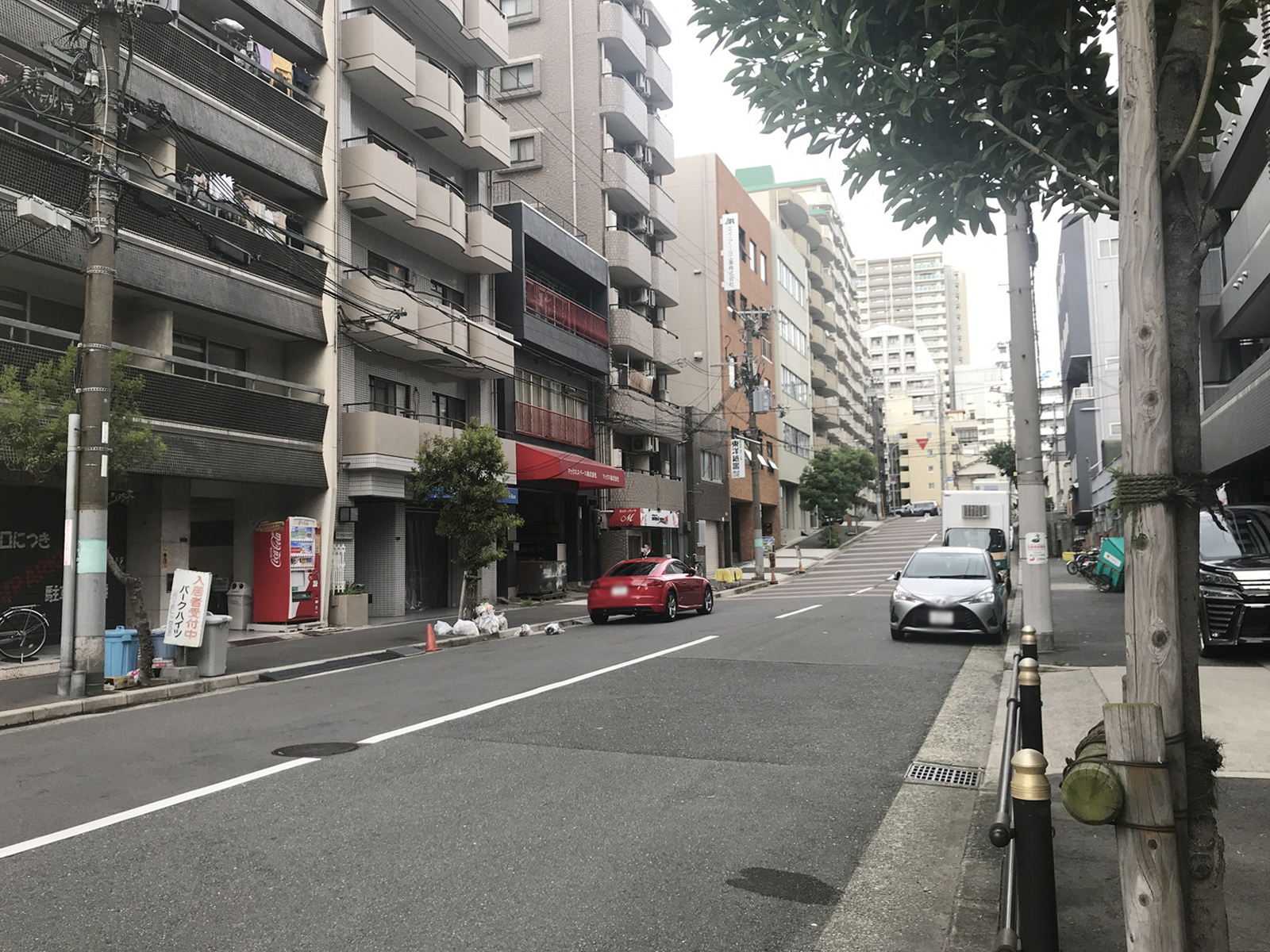 エイ・アールビル前面の通り