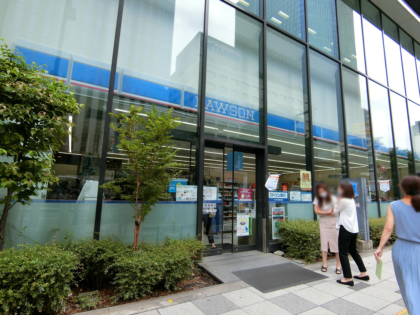 隣のローソン  H溜池山王店
