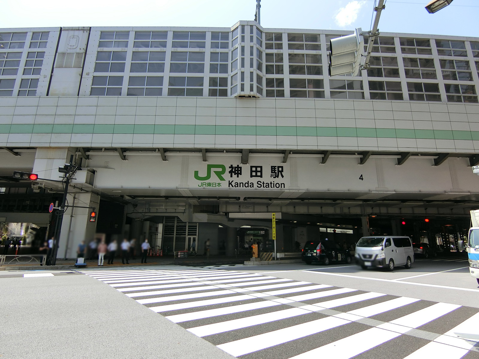 最寄りの「神田駅」