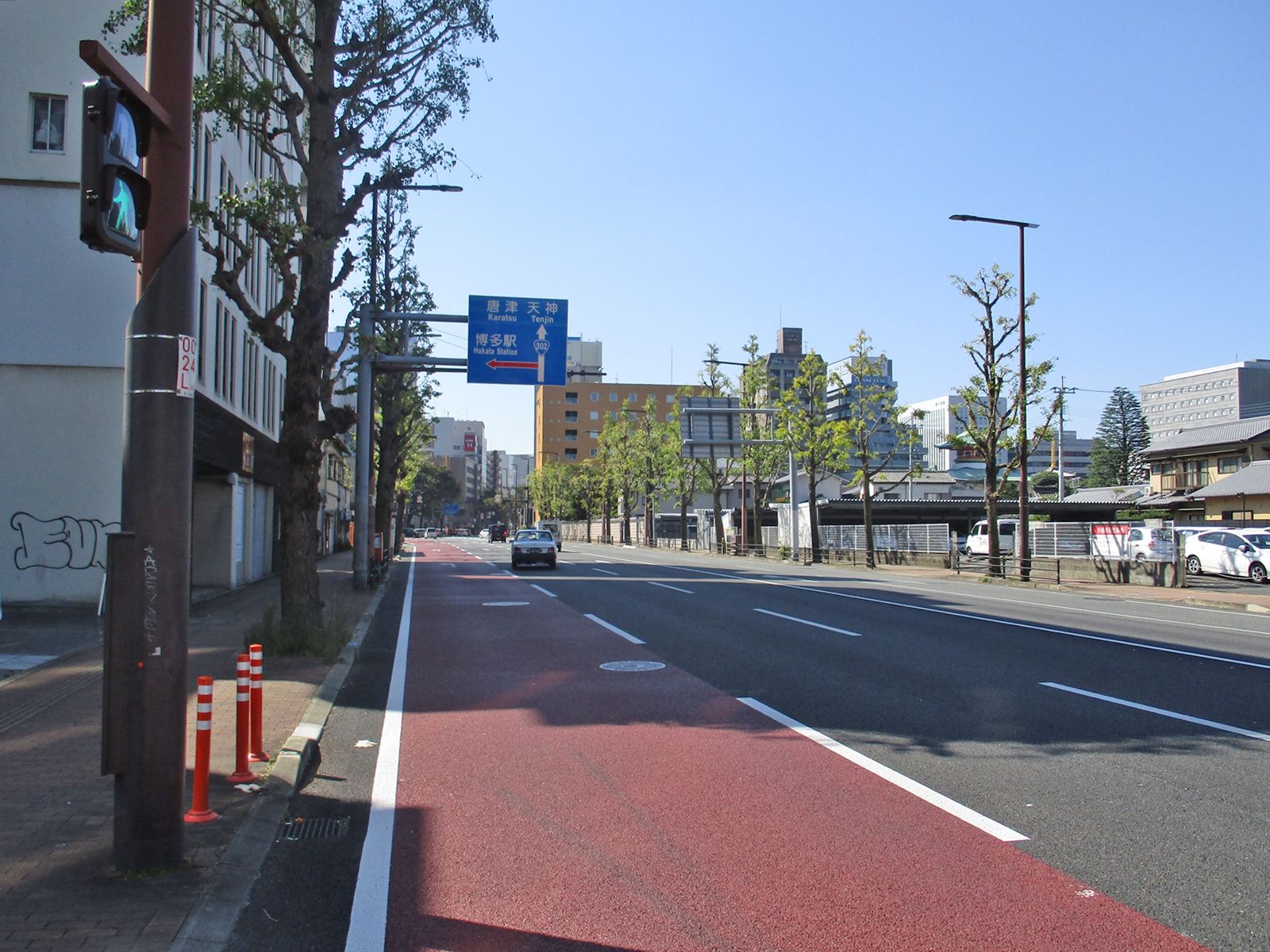 ASCHE HAKATA前面の通り
