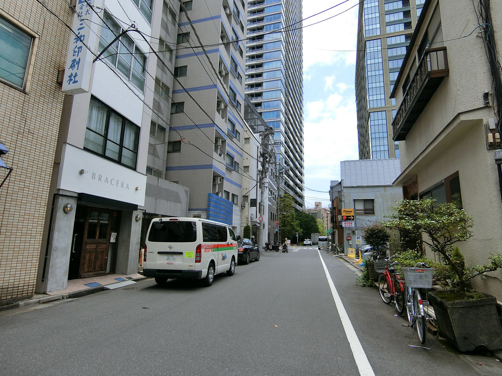 八重洲第7長岡ビル前面の通り