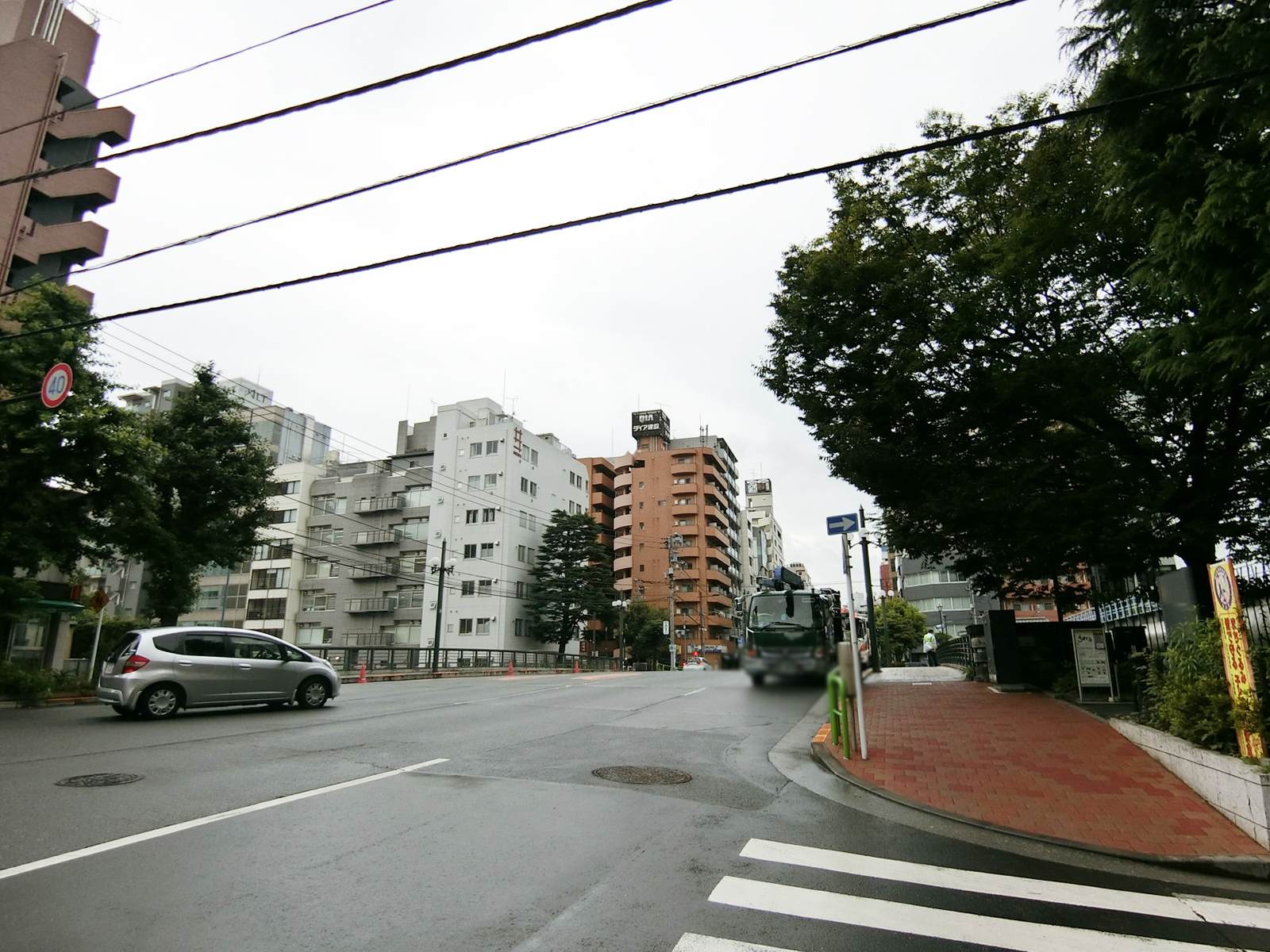 付近の清洲橋通り