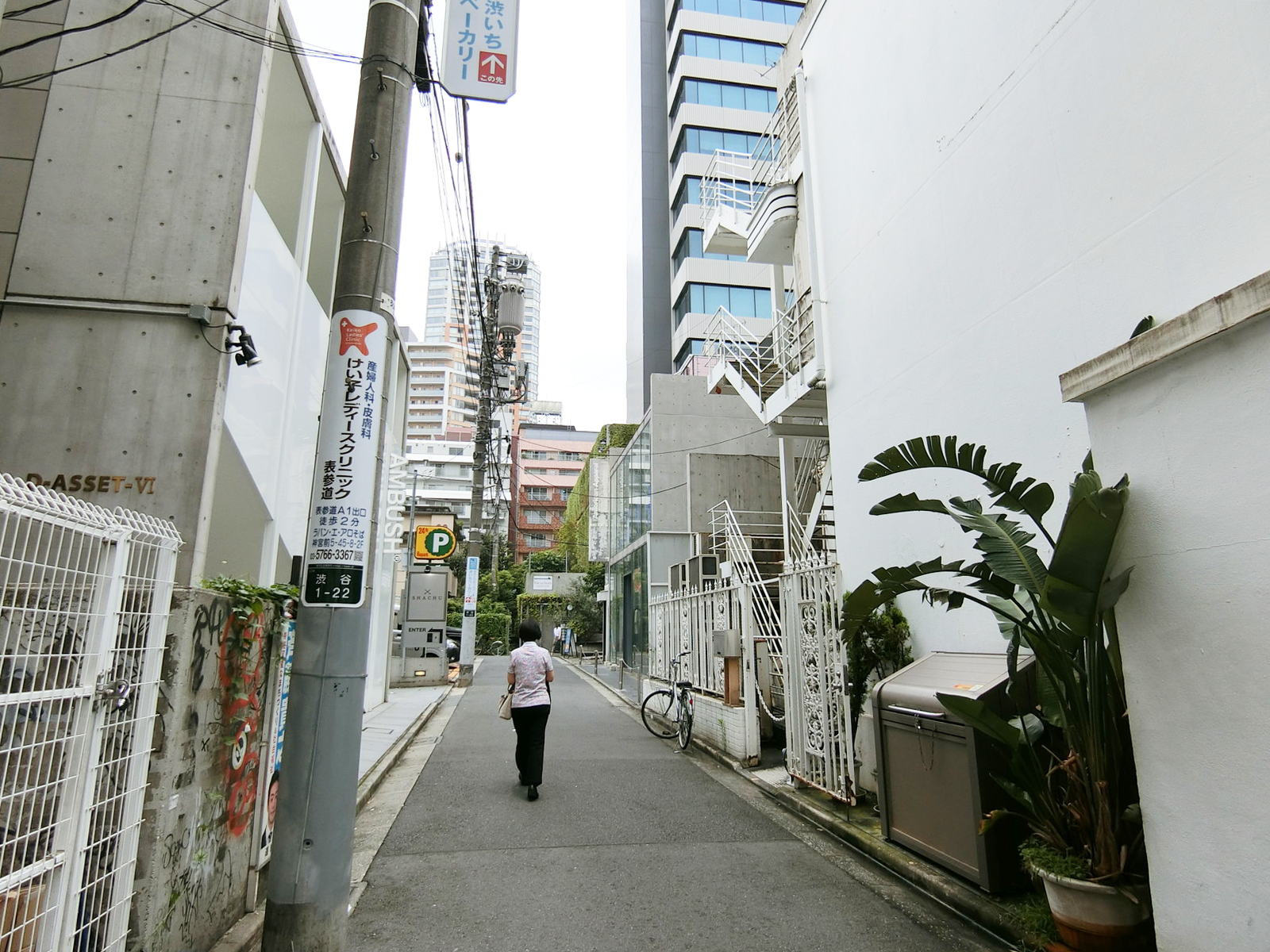 WAVE渋谷前面の通り