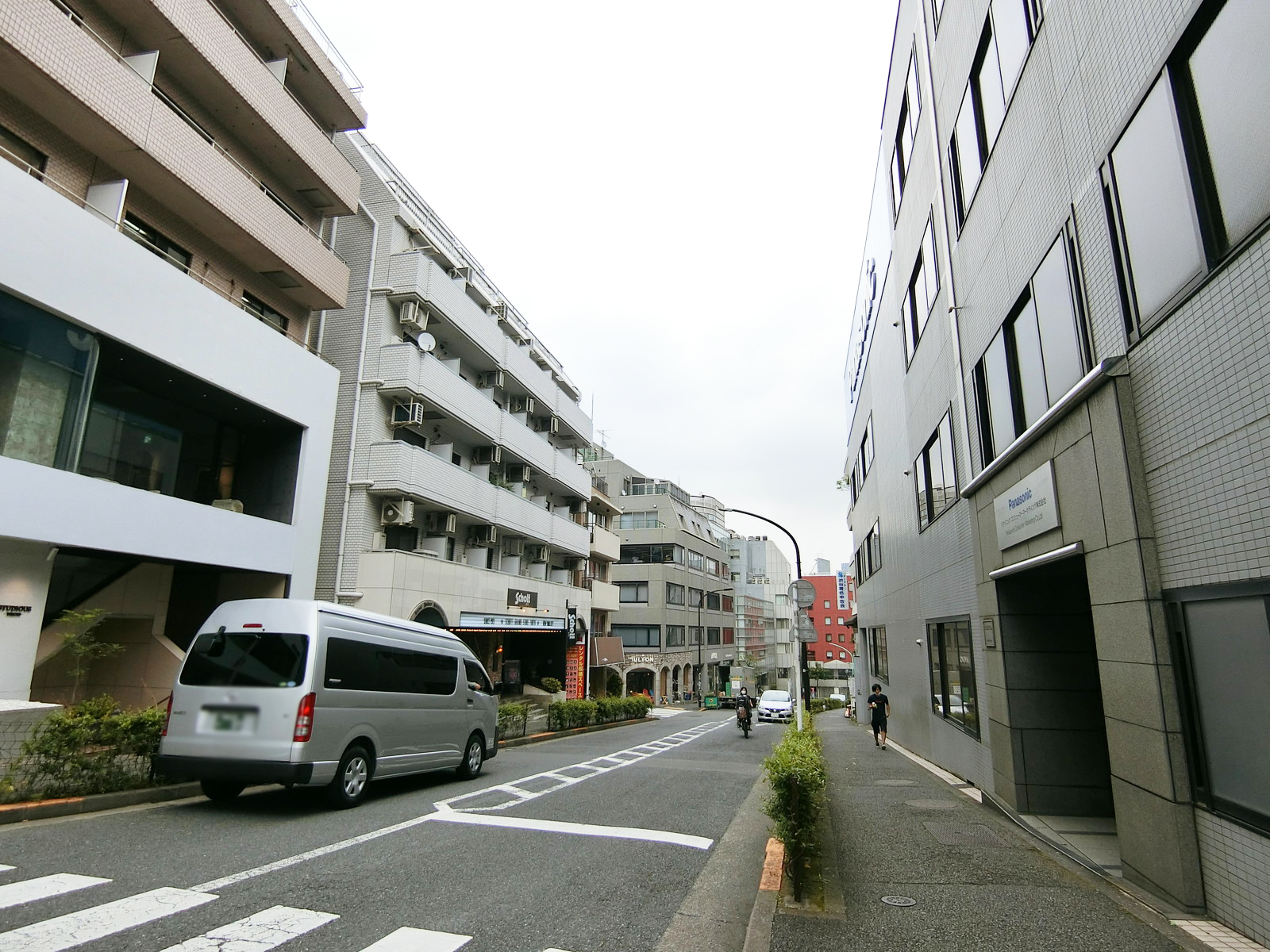 jordiビル前面の通り