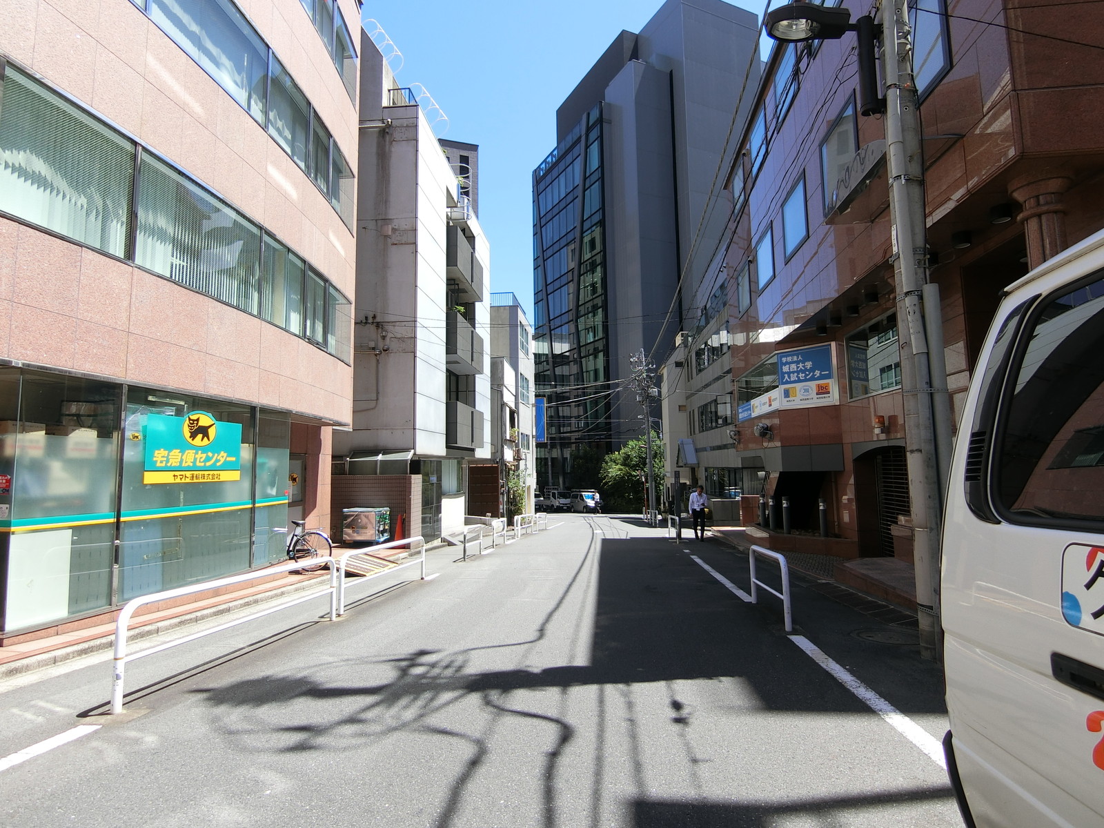 第二大盛丸平河町ビル前面の通り