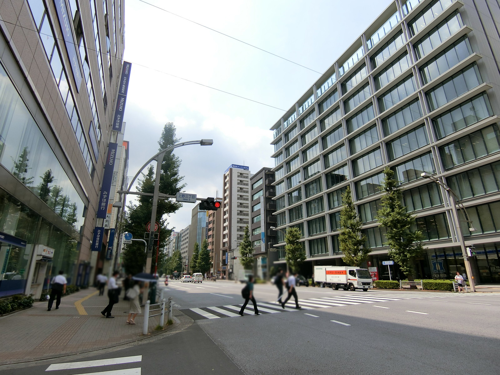 付近の中央通り