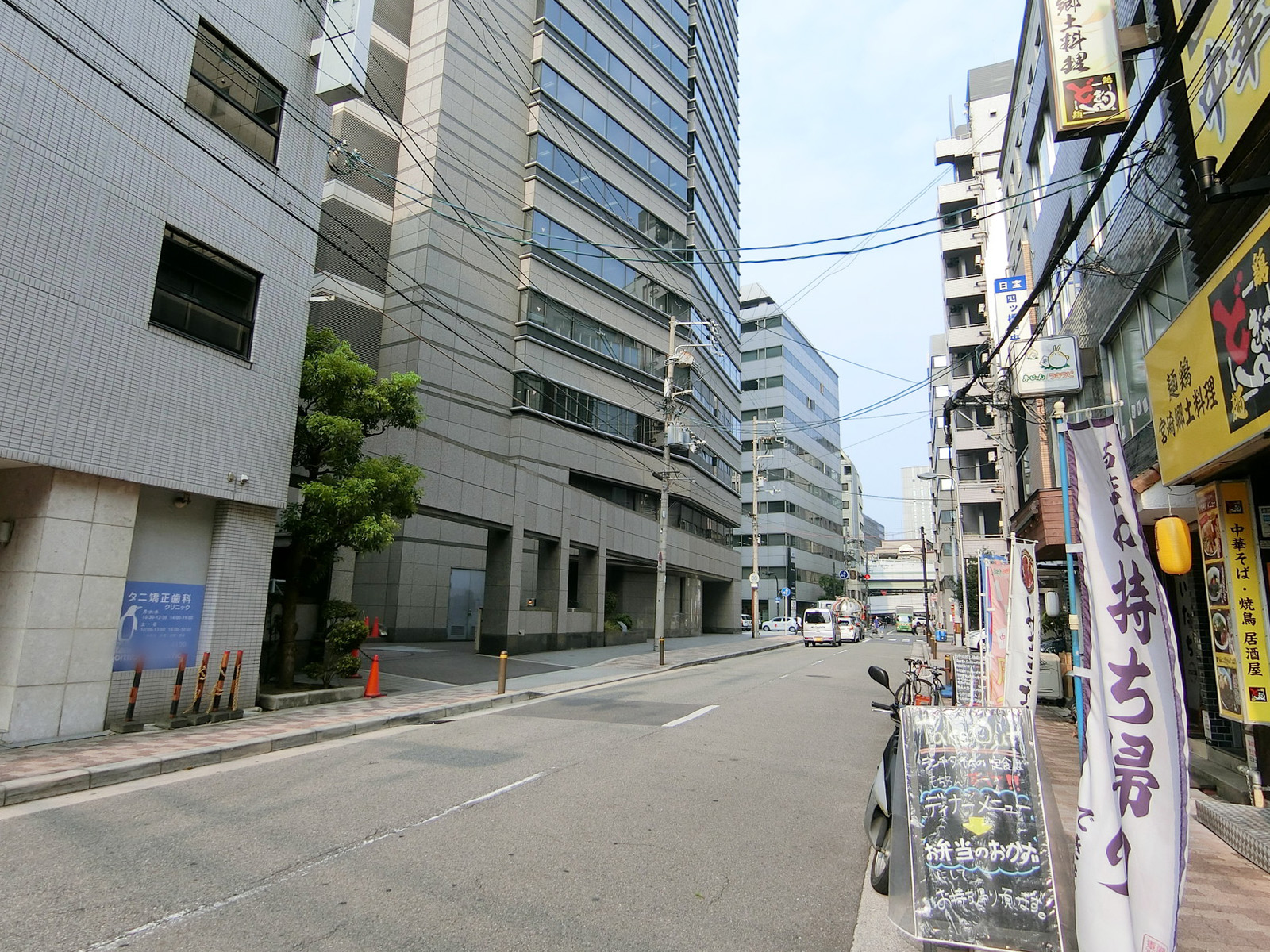 南本町天祥ビル2番館前面の通り