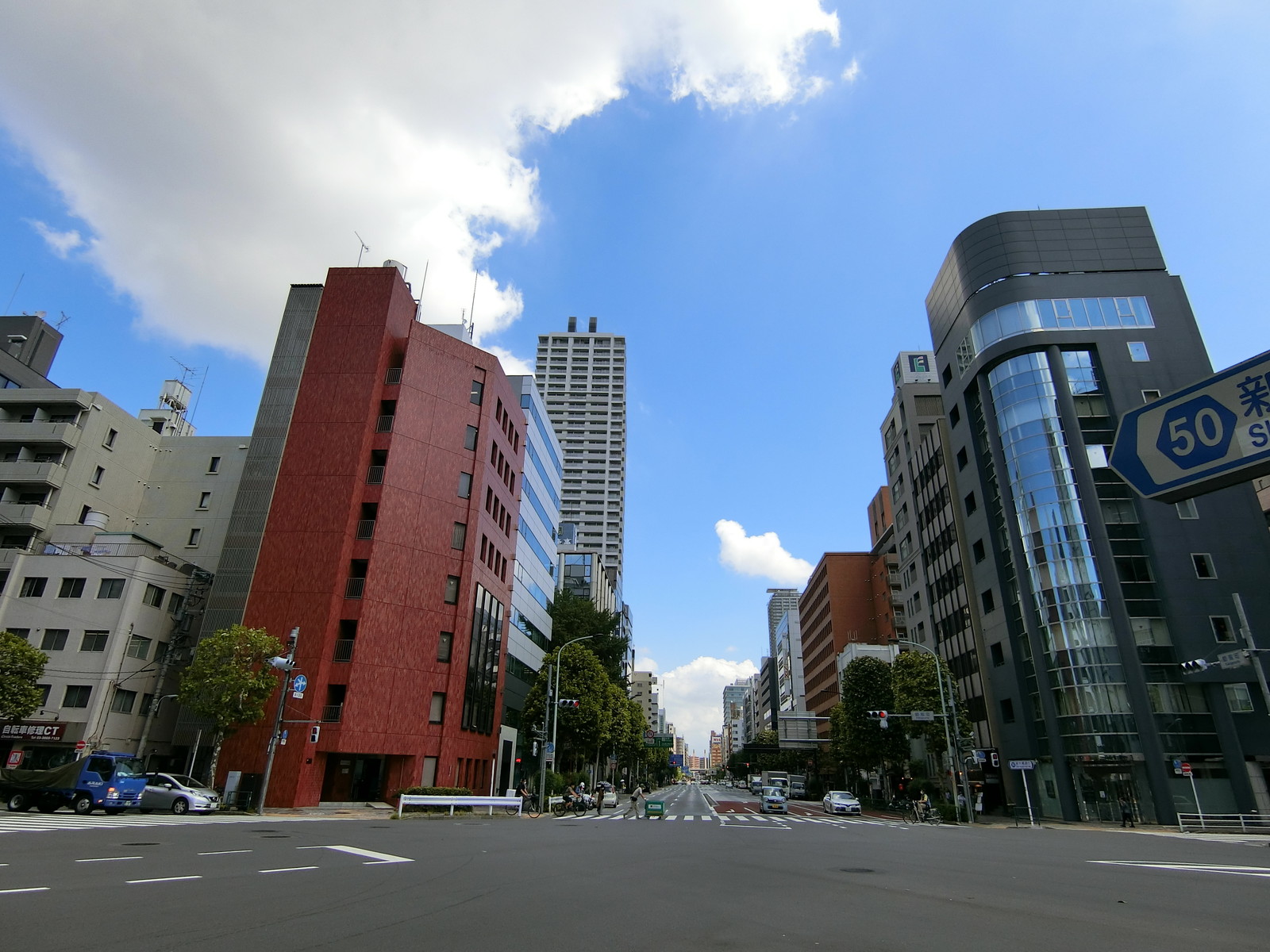 付近の新大橋通り