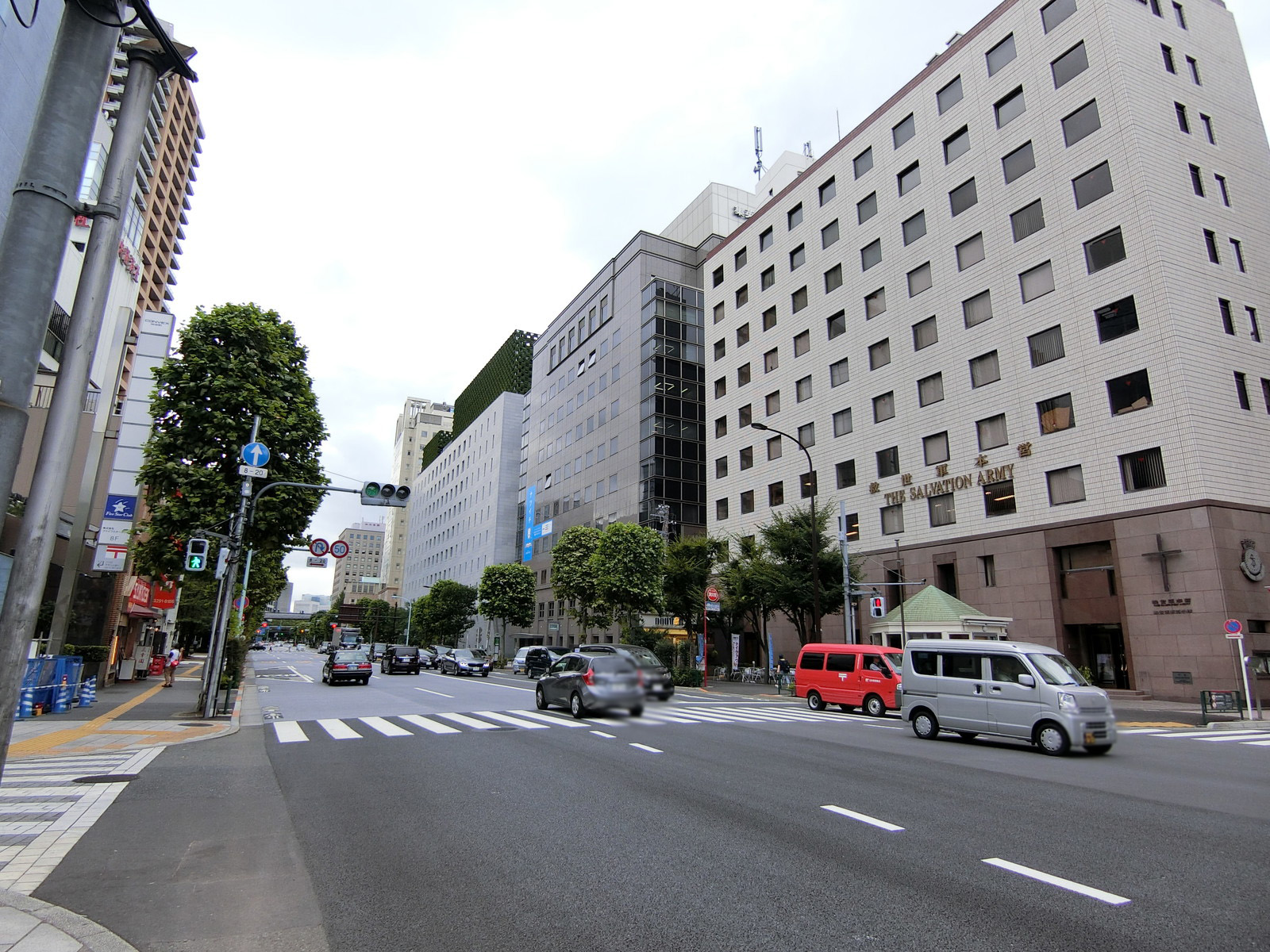 近くの白山通り