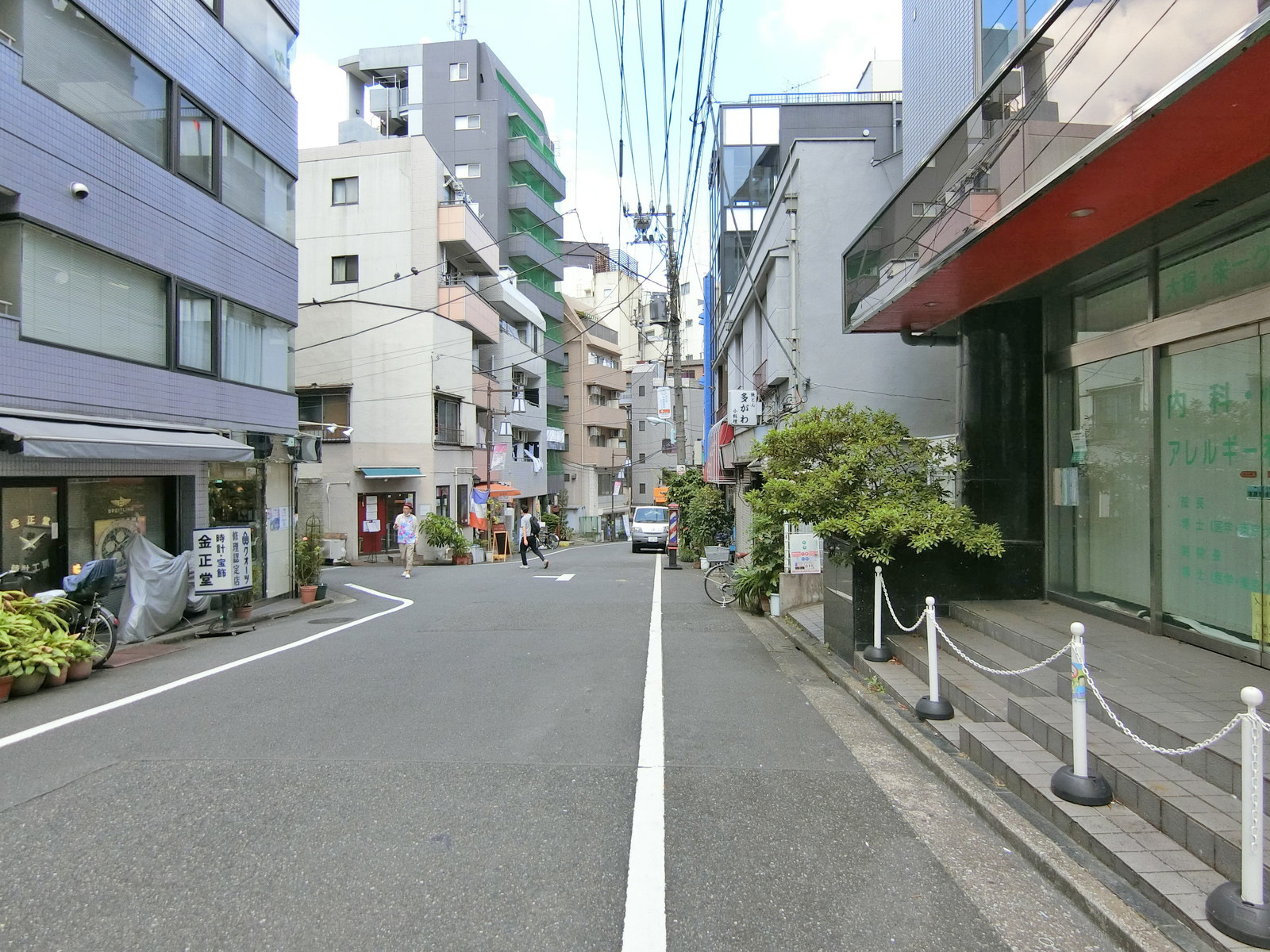 サンユース第二本社ビル前面の通り